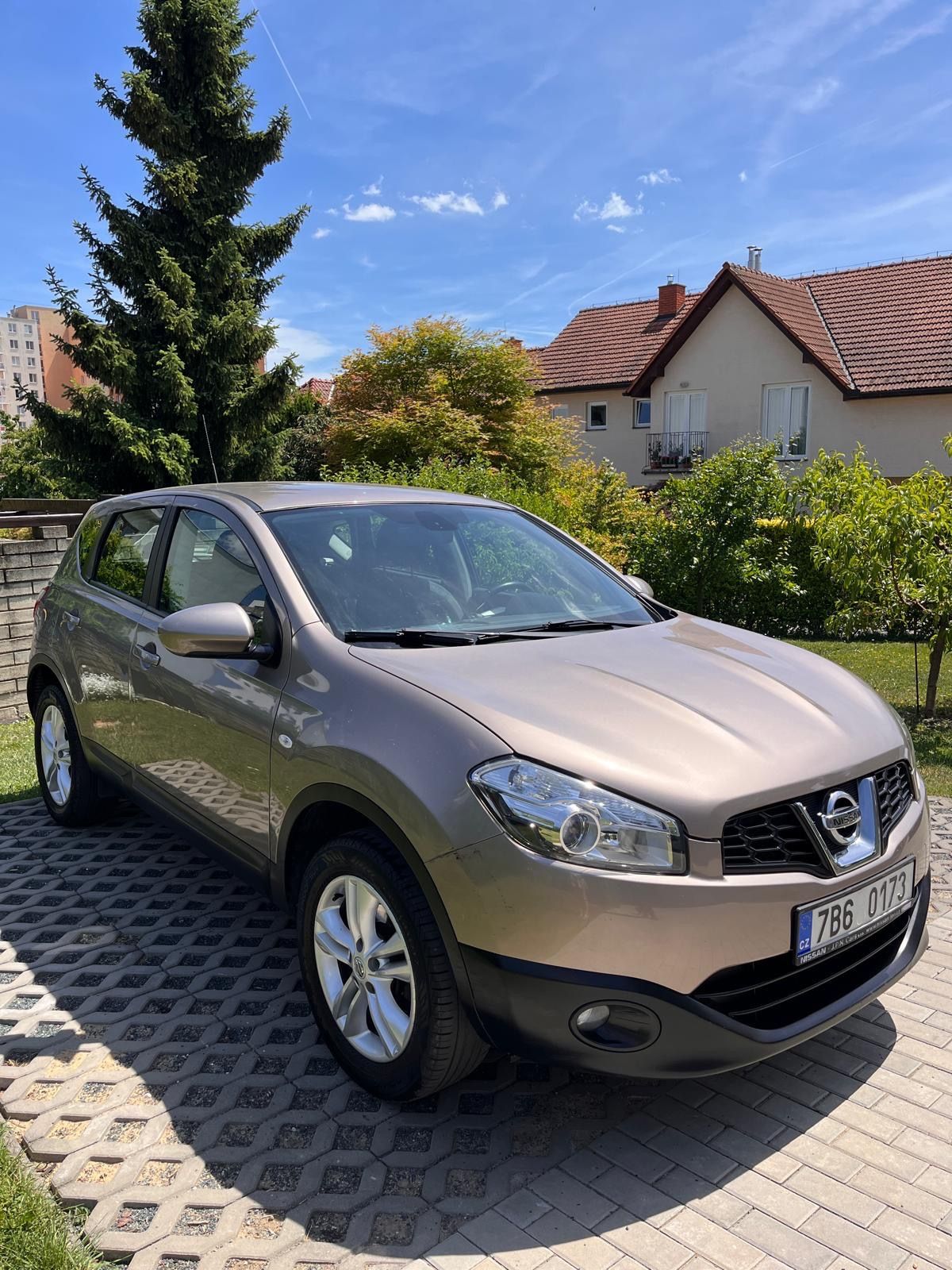Nissan Qashqai, 1.6 benzín, velmi dobrý stav