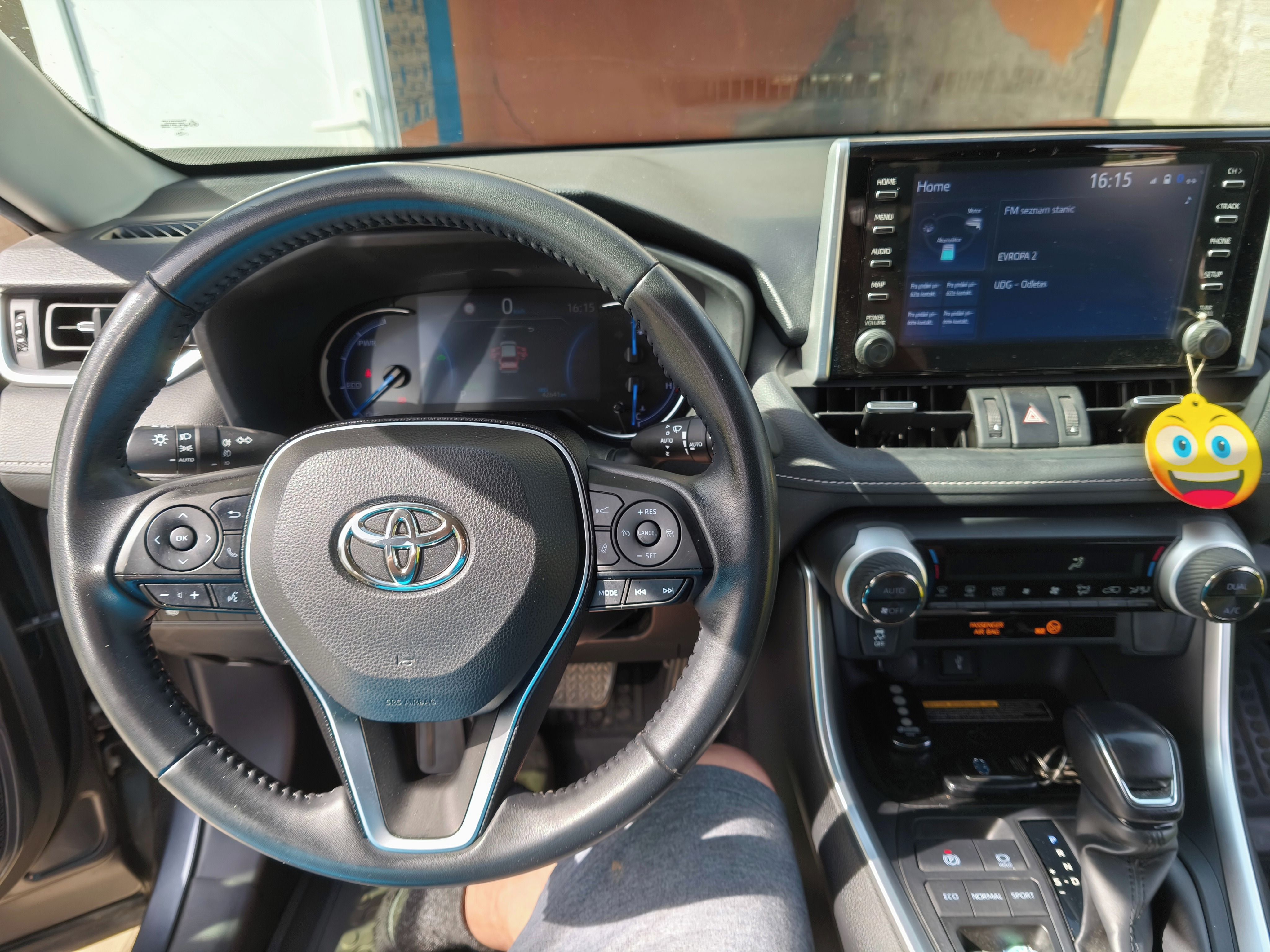 Toyota Rav4, 2.5 hybrid - fotka 5