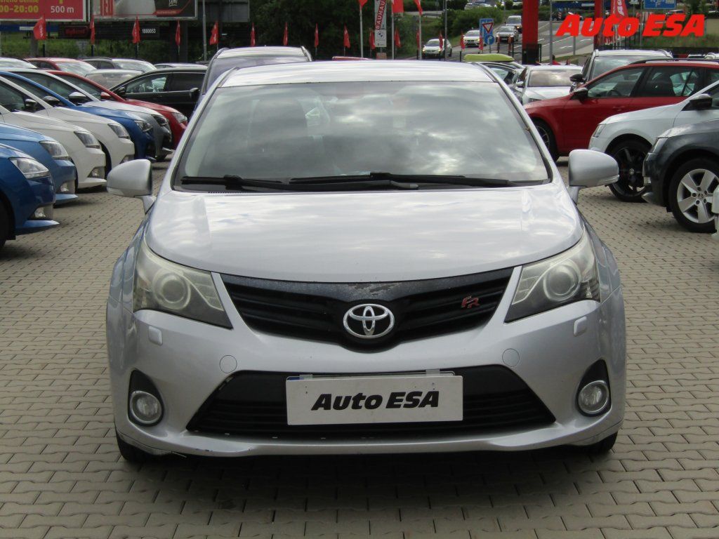 Toyota Avensis, 2.2D - fotka 2