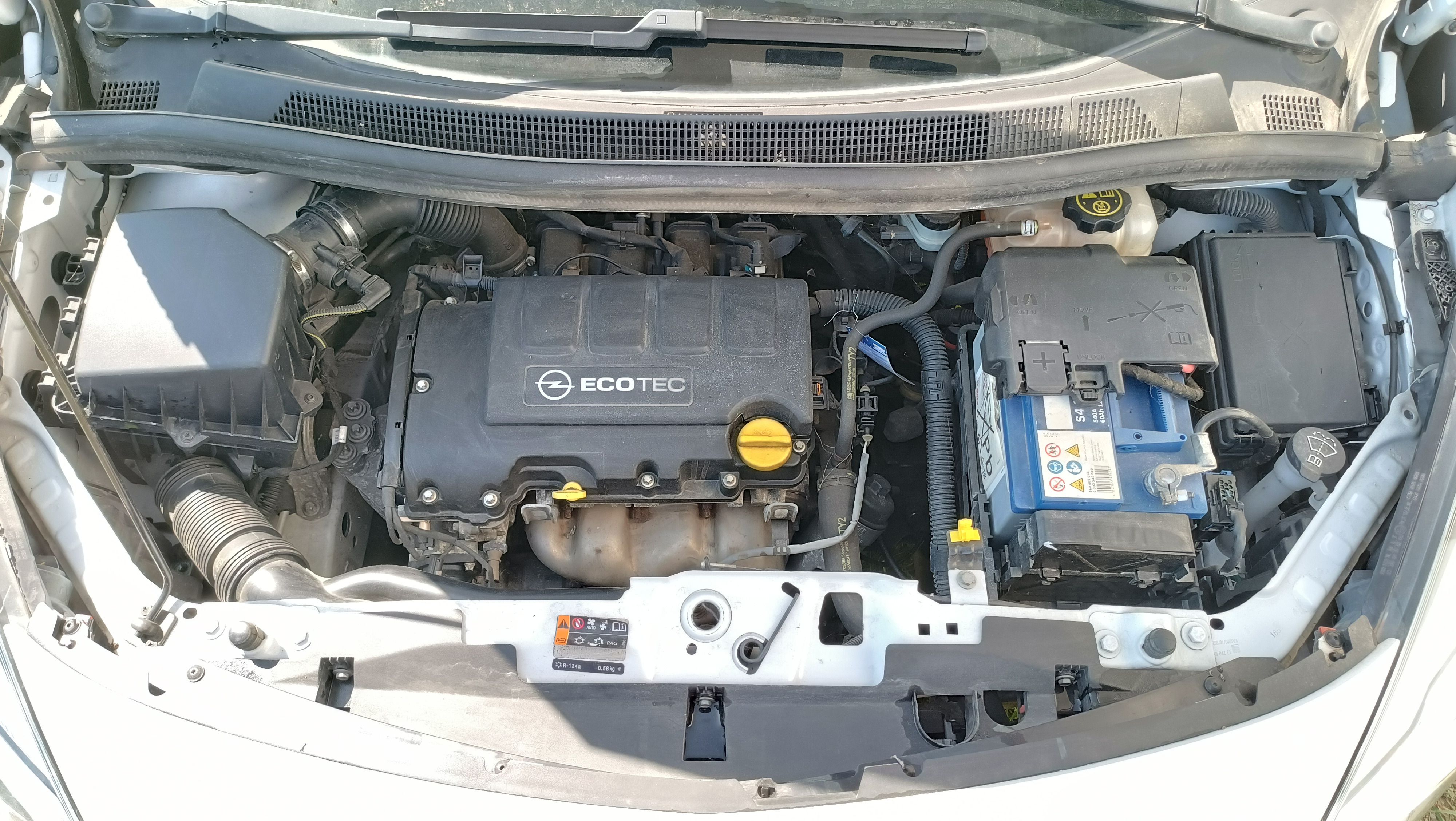 Opel Meriva, 1.4 benzin, 74 kW, tažné - fotka 4