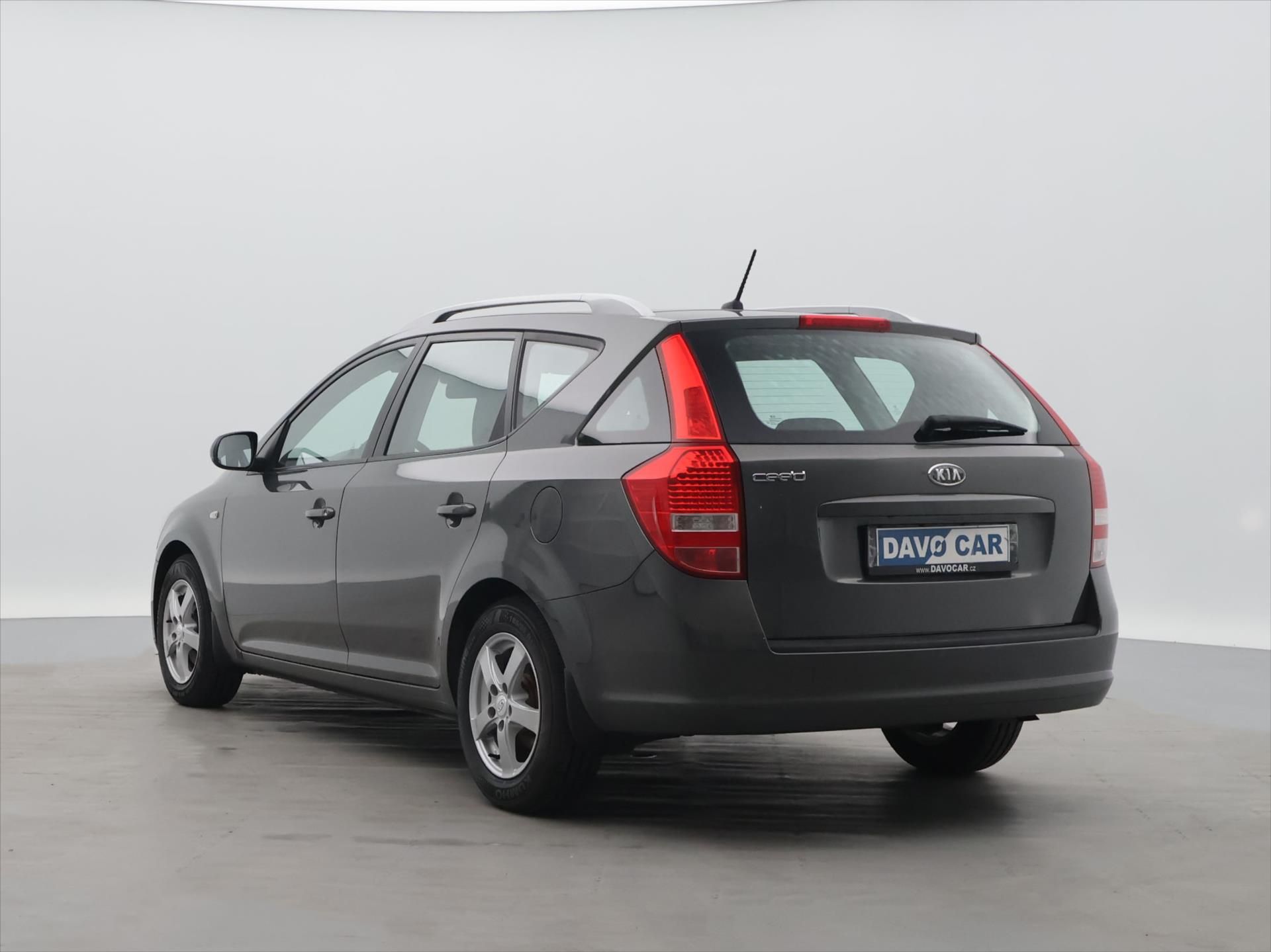 Kia Cee´d, 1,4 CVVT 77kW Sport CZ - fotka 5