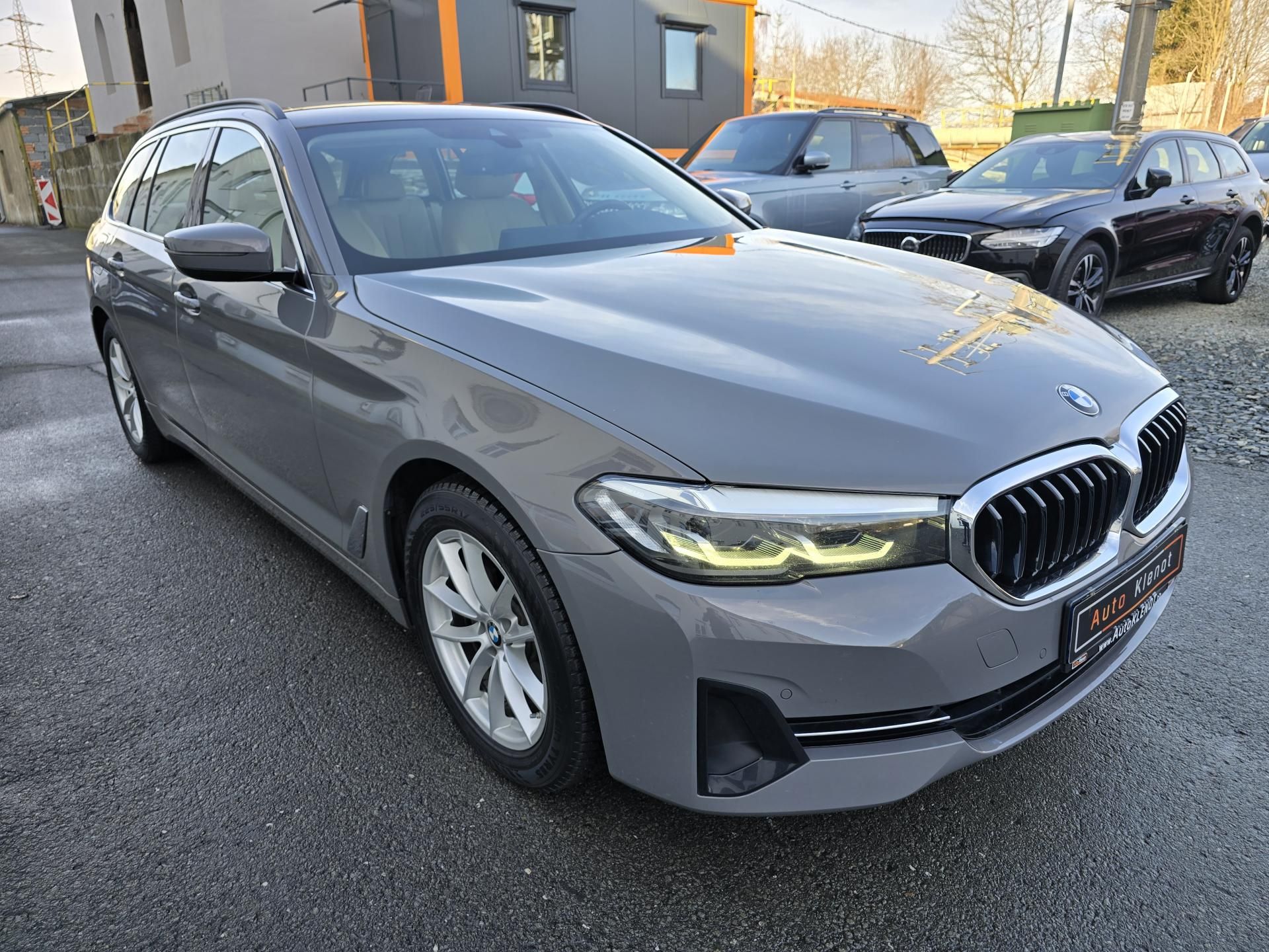 BMW Řada 5, 518d 110kW LED+NAVI+KŮŽE - DPH - fotka 2