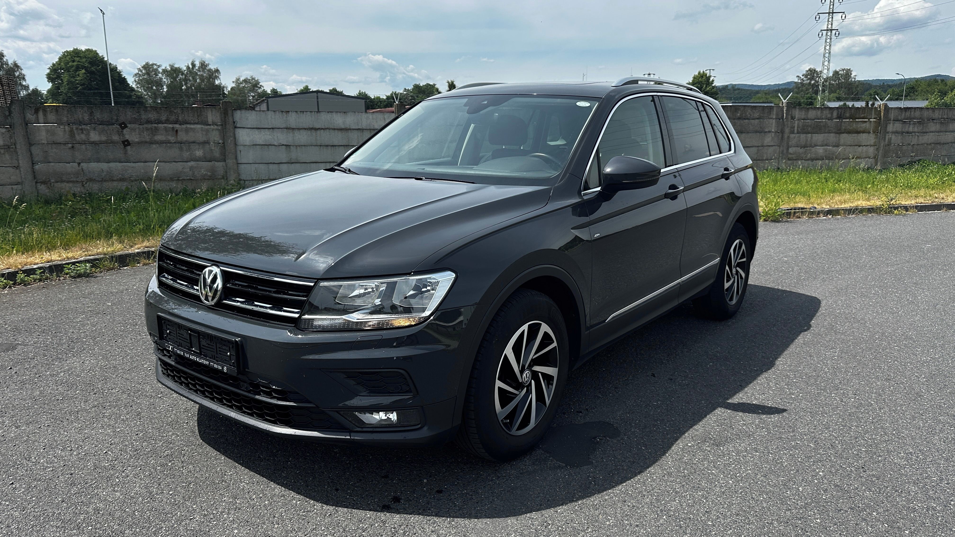 Volkswagen Tiguan, 2.0 TDI pano, NAV, tažné