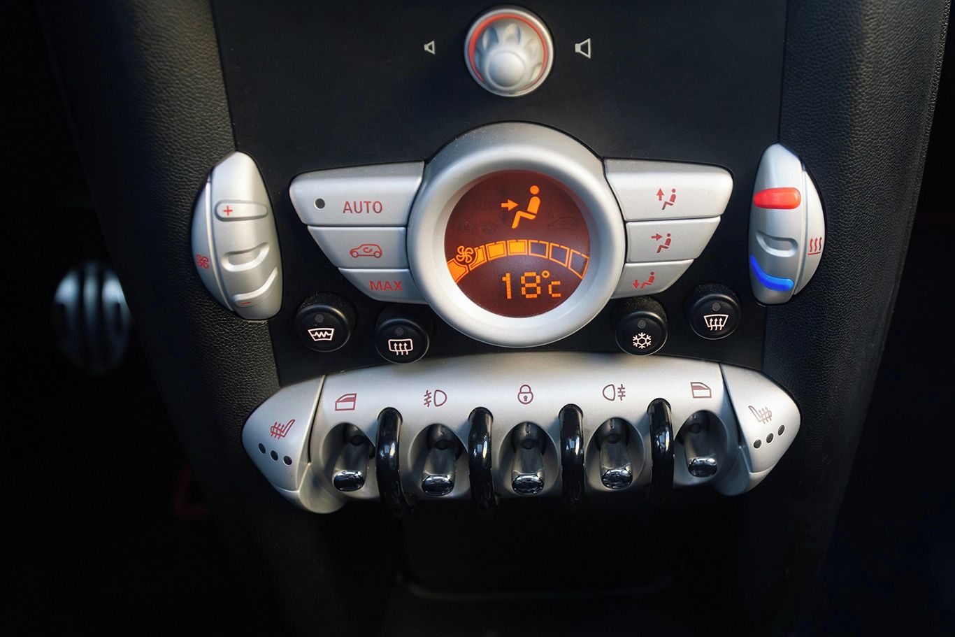 Mini Clubman, S 1.6i (128 kW) - fotka 6