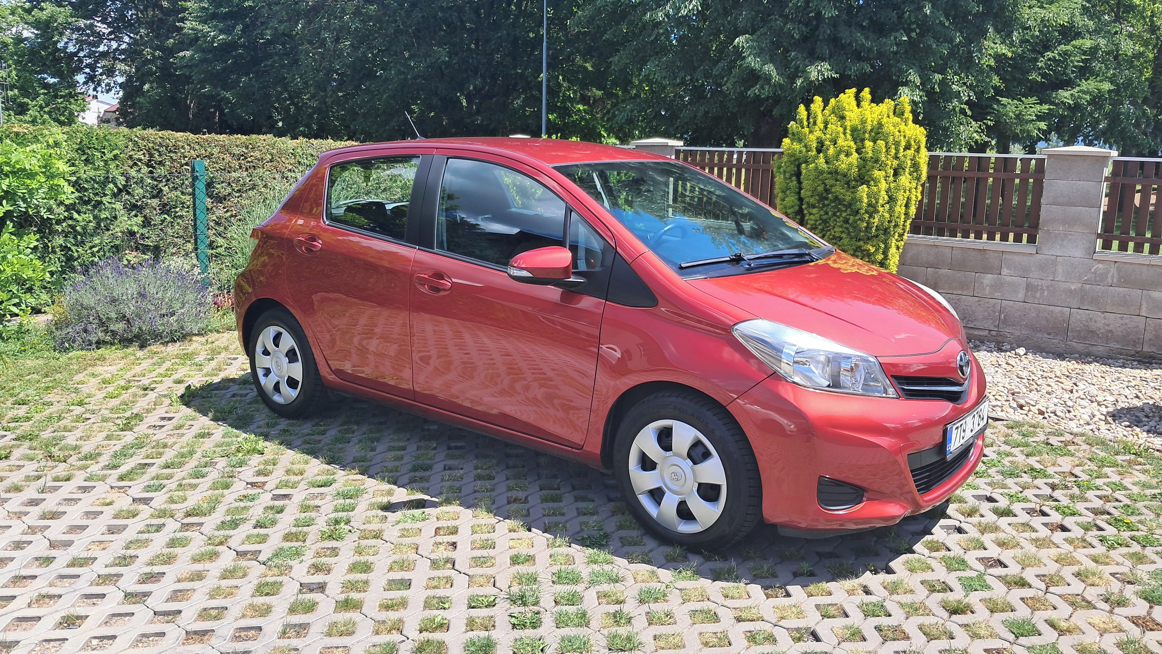 Toyota Yaris, 1.0i / 51KW ČR - fotka 3