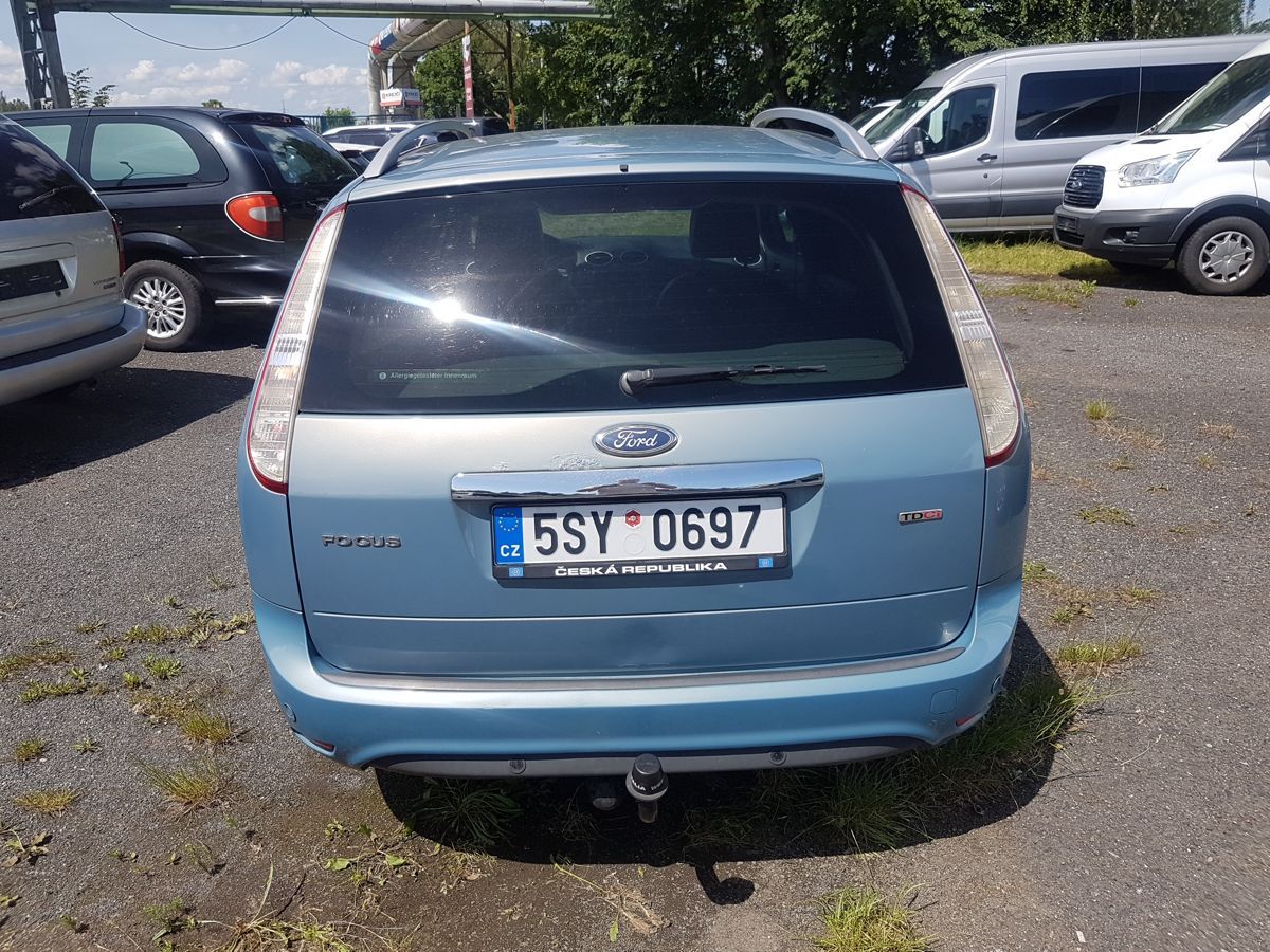 Ford Focus, 2.0TDCi 100KW 6RYCHLOSTÍ - fotka 5