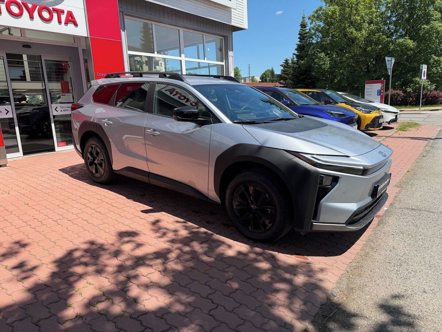 Toyota bZ4X, Touring NG26 BEV 380 AT 4X4 - fotka 6