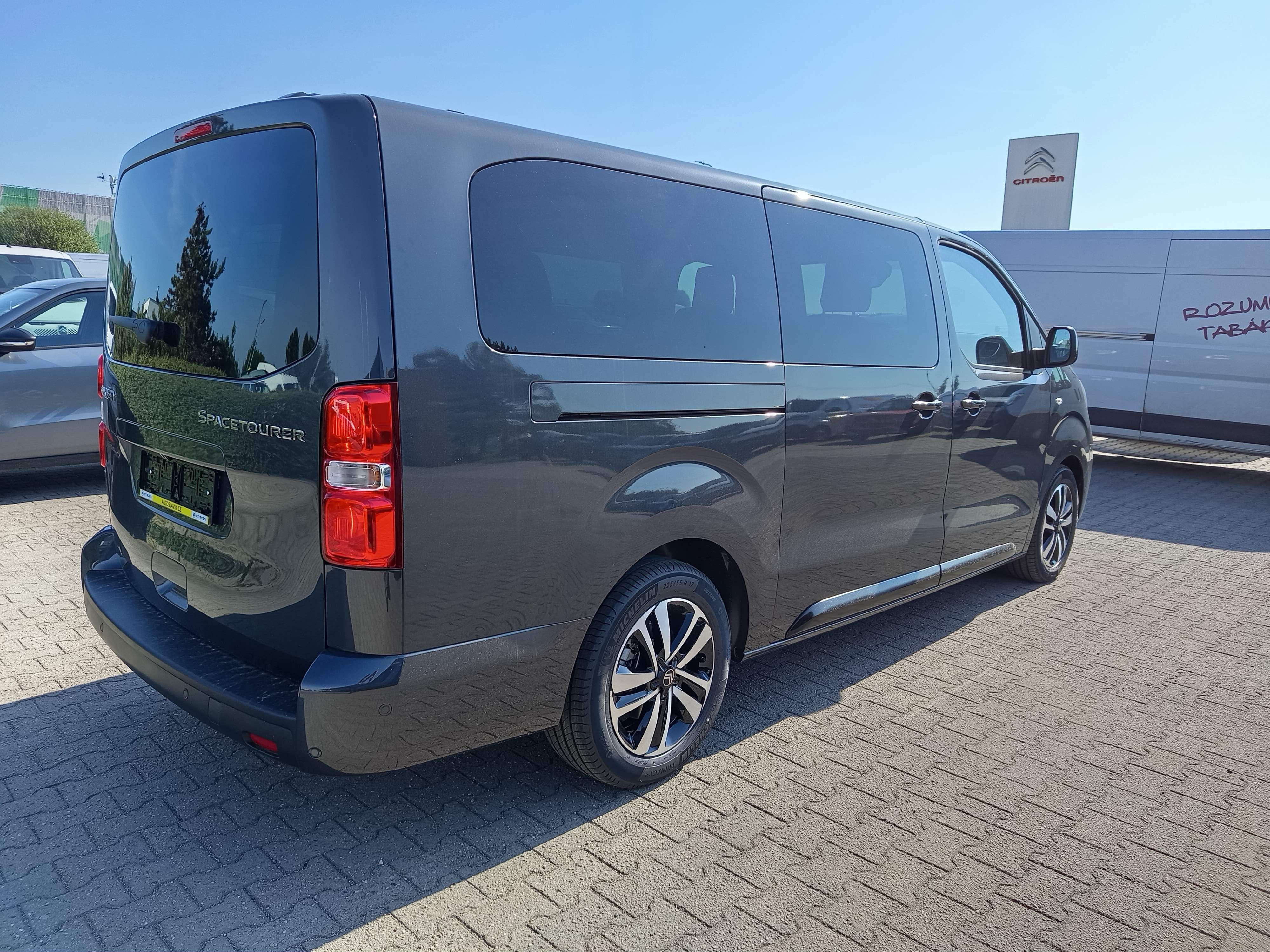 Citroën SpaceTourer, Shine XL 2.2Hdi EAT8 180k - fotka 4