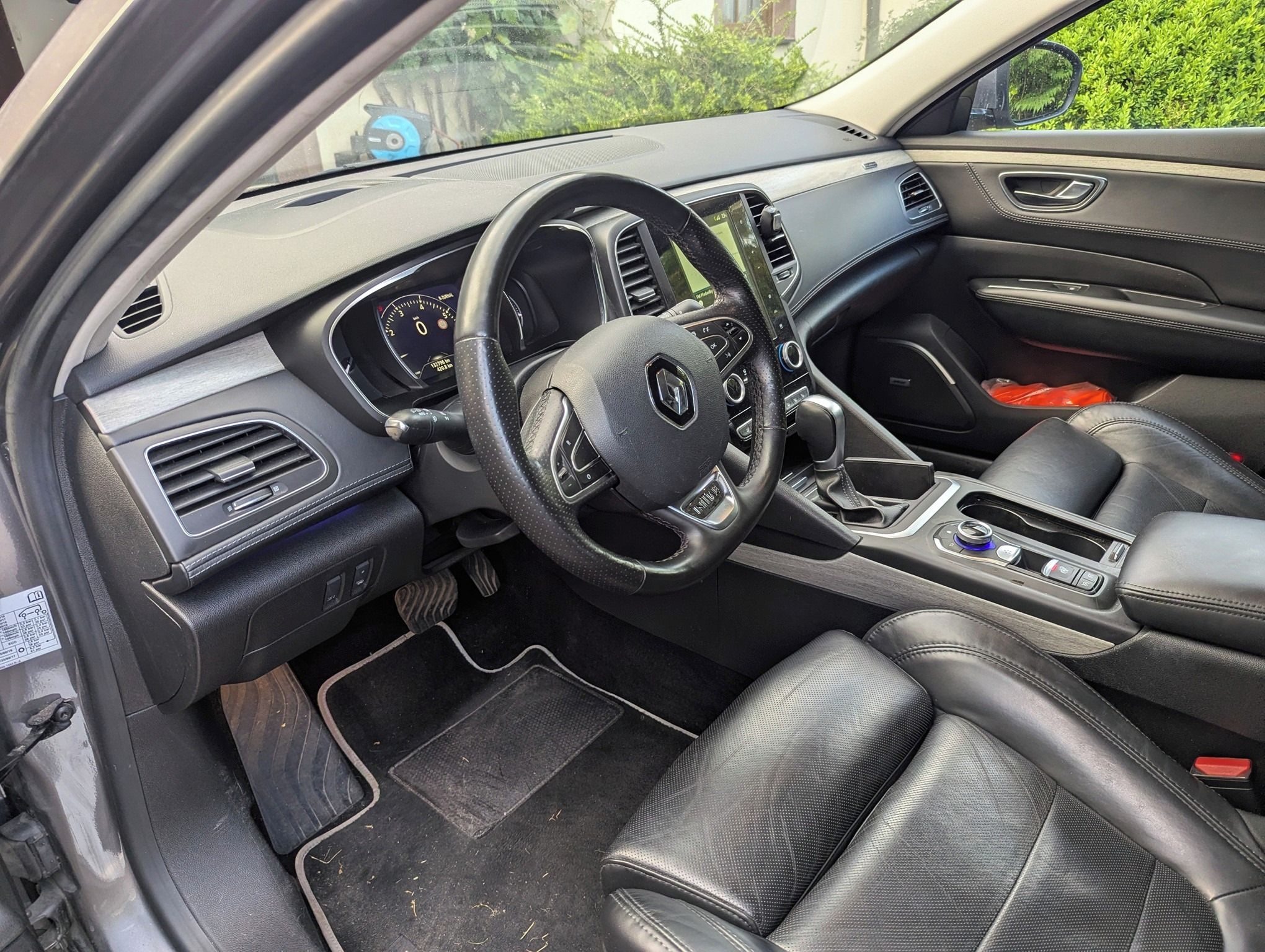 Renault Talisman, Initiále Paris 4 control - fotka 2