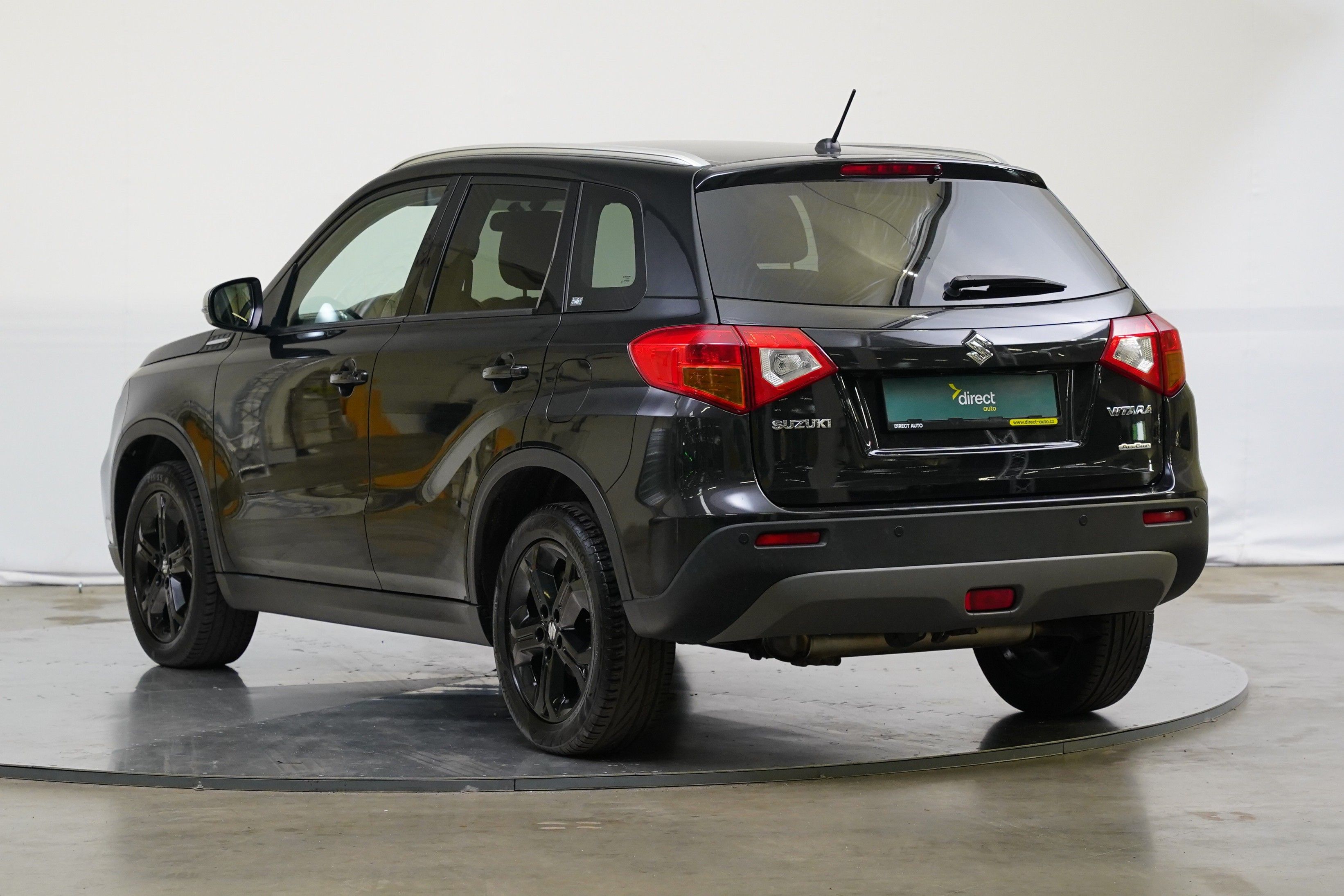 Suzuki Vitara, 1.4 BoosterJet 103 kW 4x4 S - fotka 4