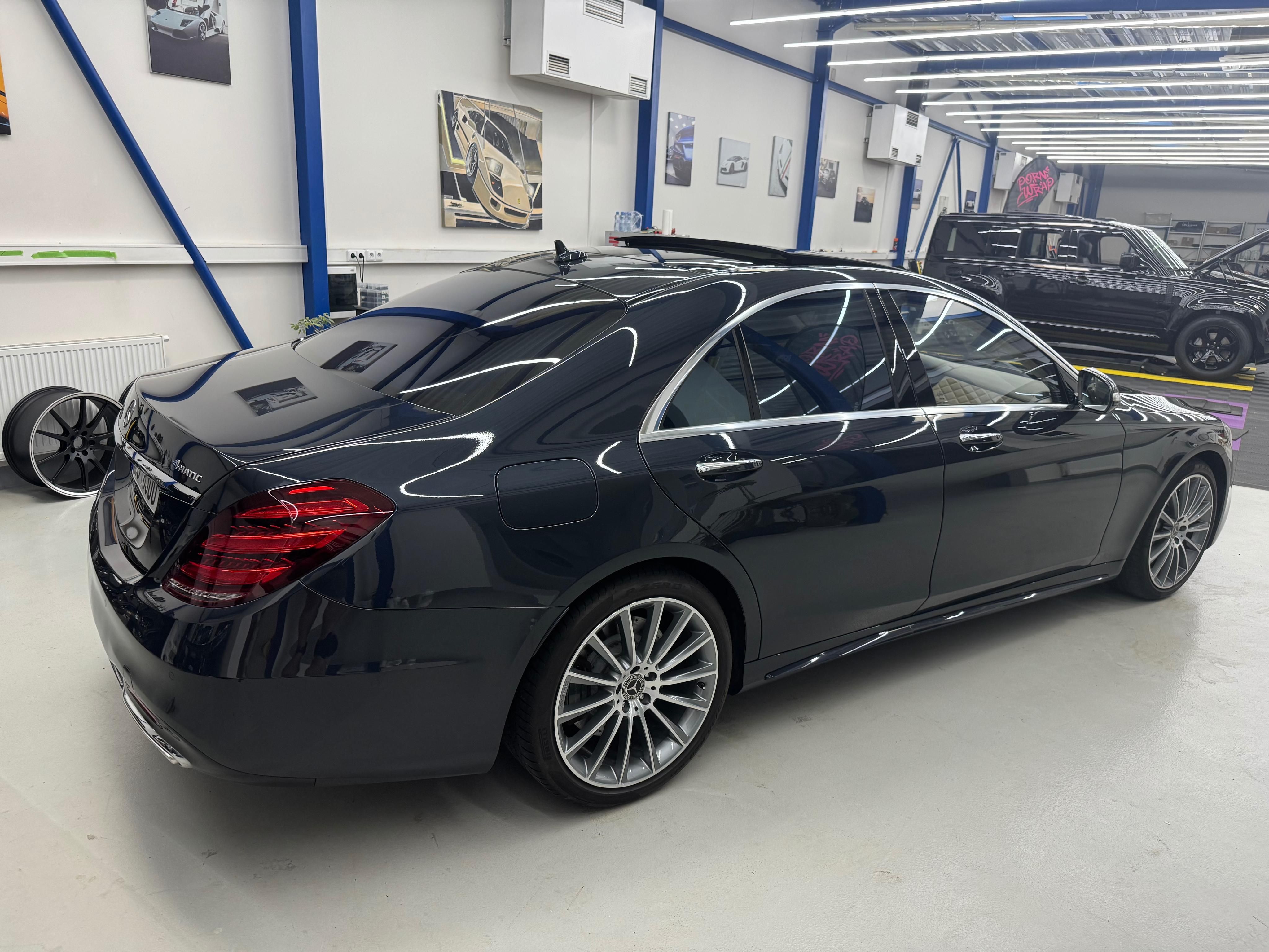 Mercedes-Benz Třídy S, S560 4-Matic - fotka 6
