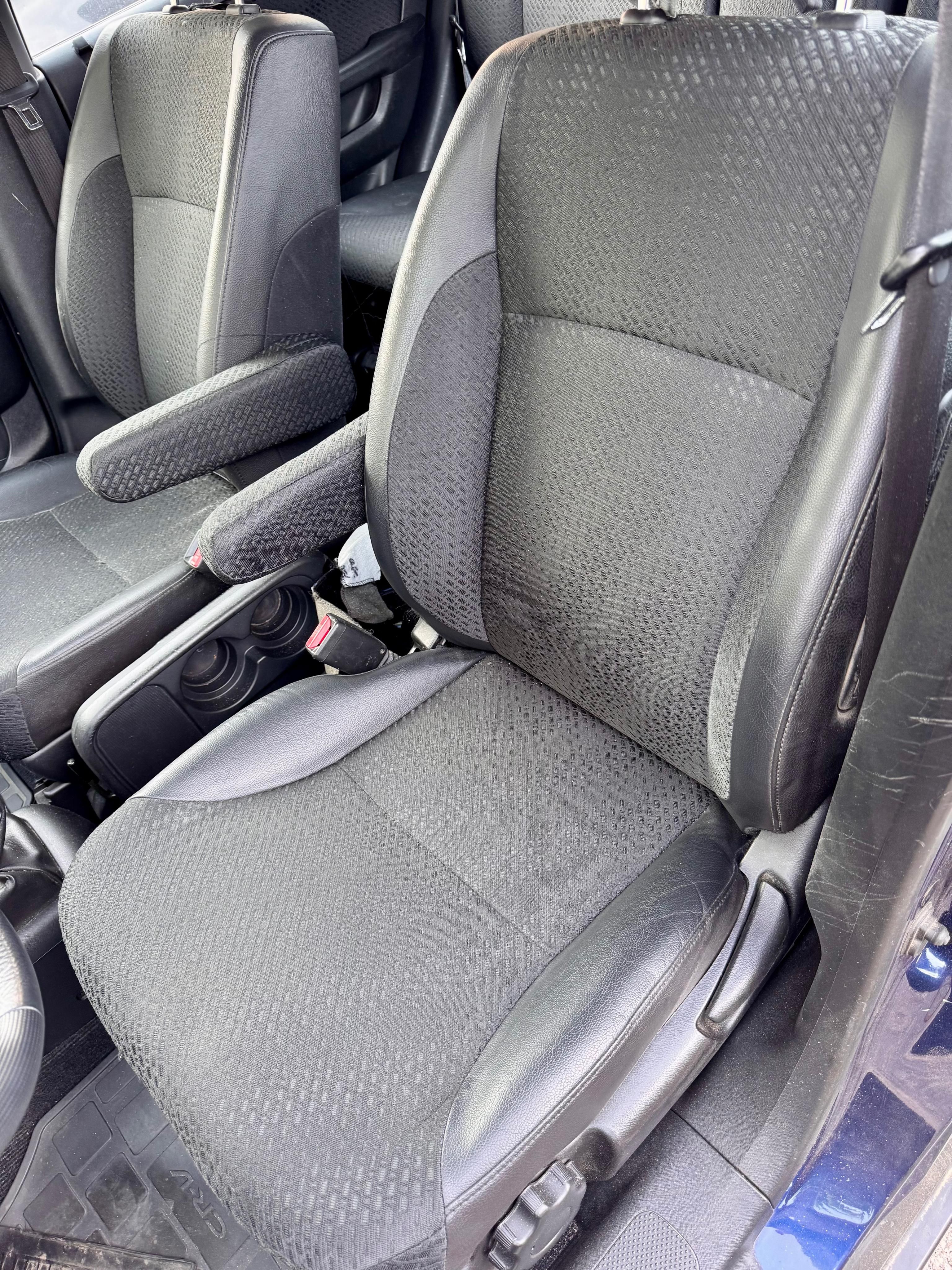 Honda CR-V, 2.0i,4X4,1.MAJITEL,SERVIS.KN - fotka 3