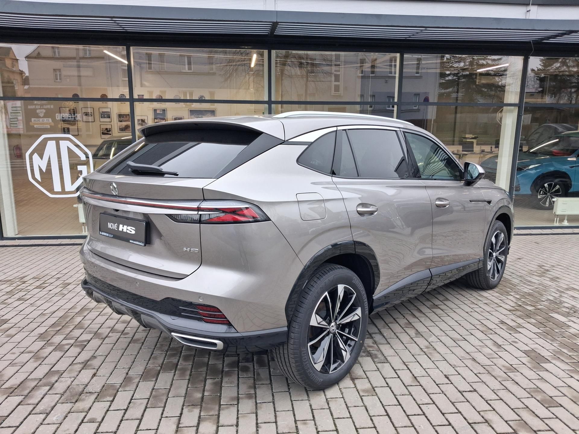 MG HS, EXCLUSIVE 1.5TGI 125kW 7DCT - fotka 4