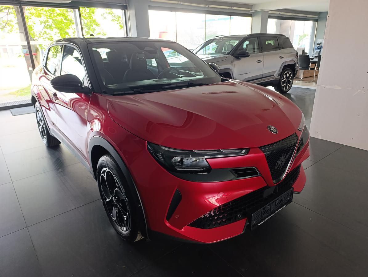 Alfa Romeo Junior, Ibrida 1.2 Turbo Hybrid 145k - fotka 6