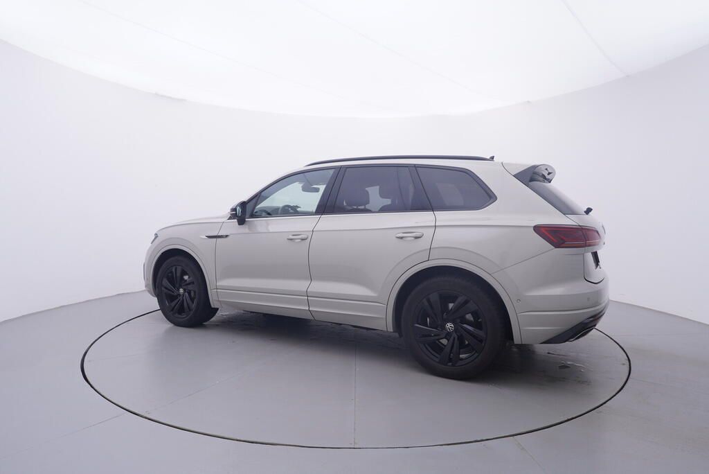 Volkswagen Touareg, R Line 3.0 TDI 210 kW - fotka 3