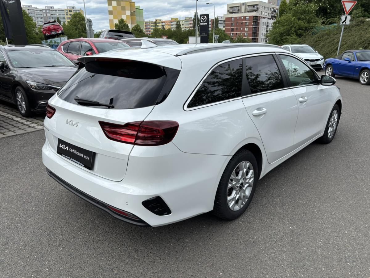 Kia Cee´d, 1,5 TGDi 118kW AT TOP KAMERA - fotka 5