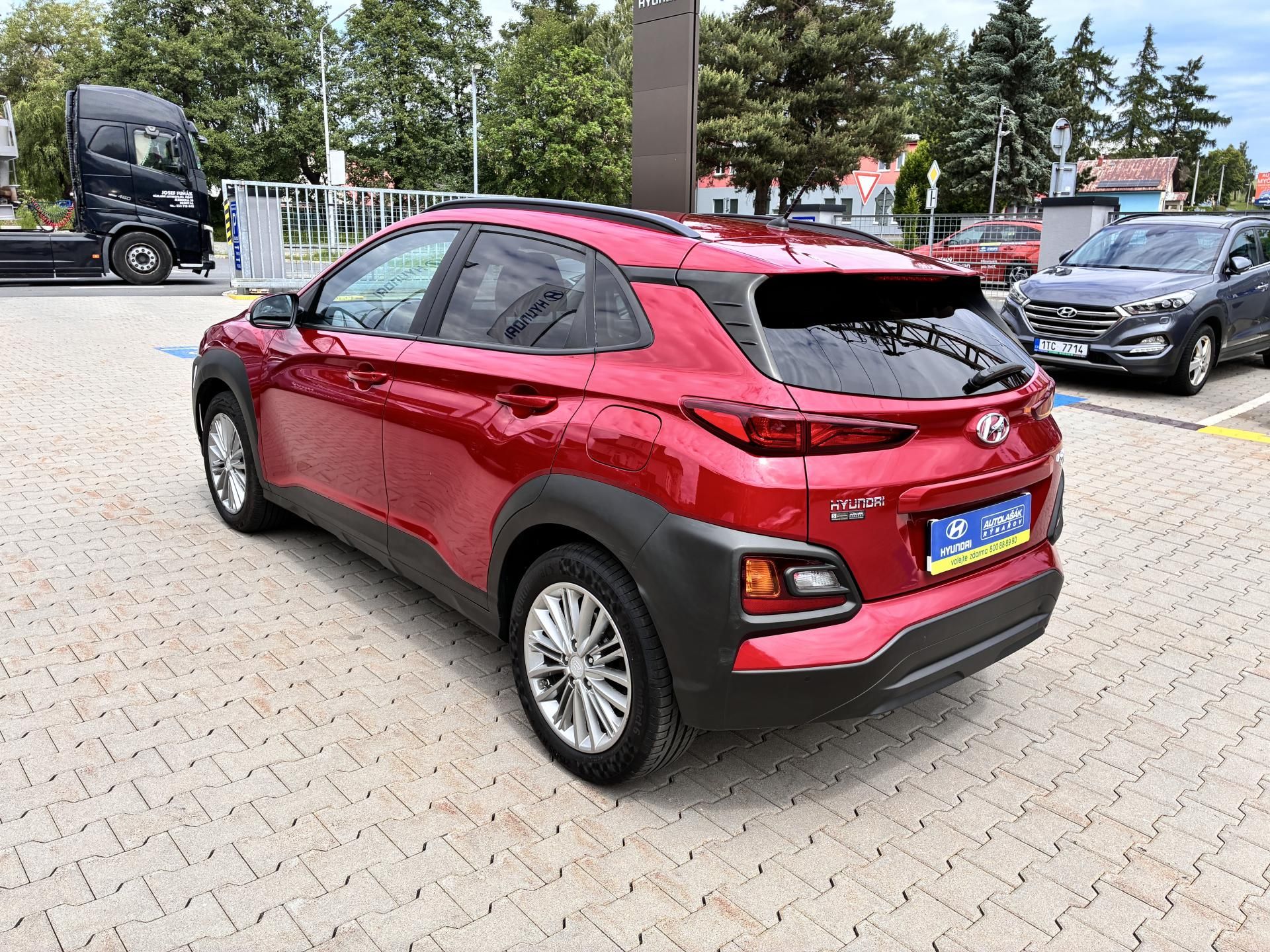 Hyundai Kona, 1.6T-GDi 130kW 4x4 DCT STYLE - fotka 5