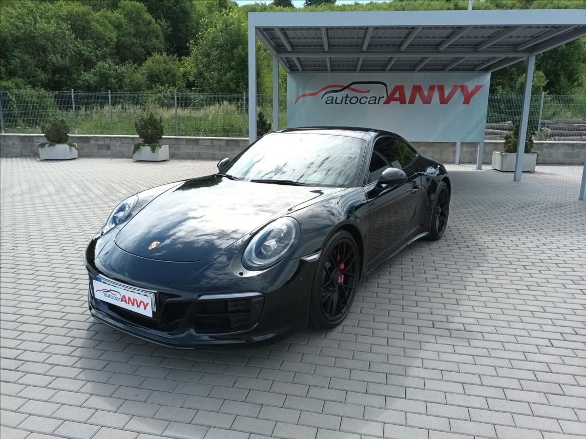Porsche 911, 3,0 Carrera 4 GTS,331KW,