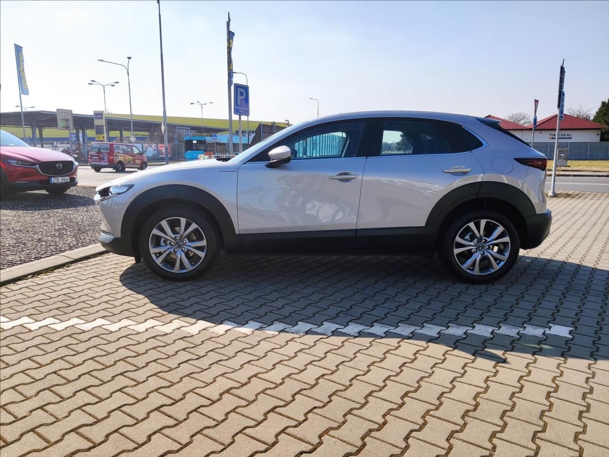Mazda CX-30, 2,5 e-Skyactiv G140 6AT Centre - fotka 5