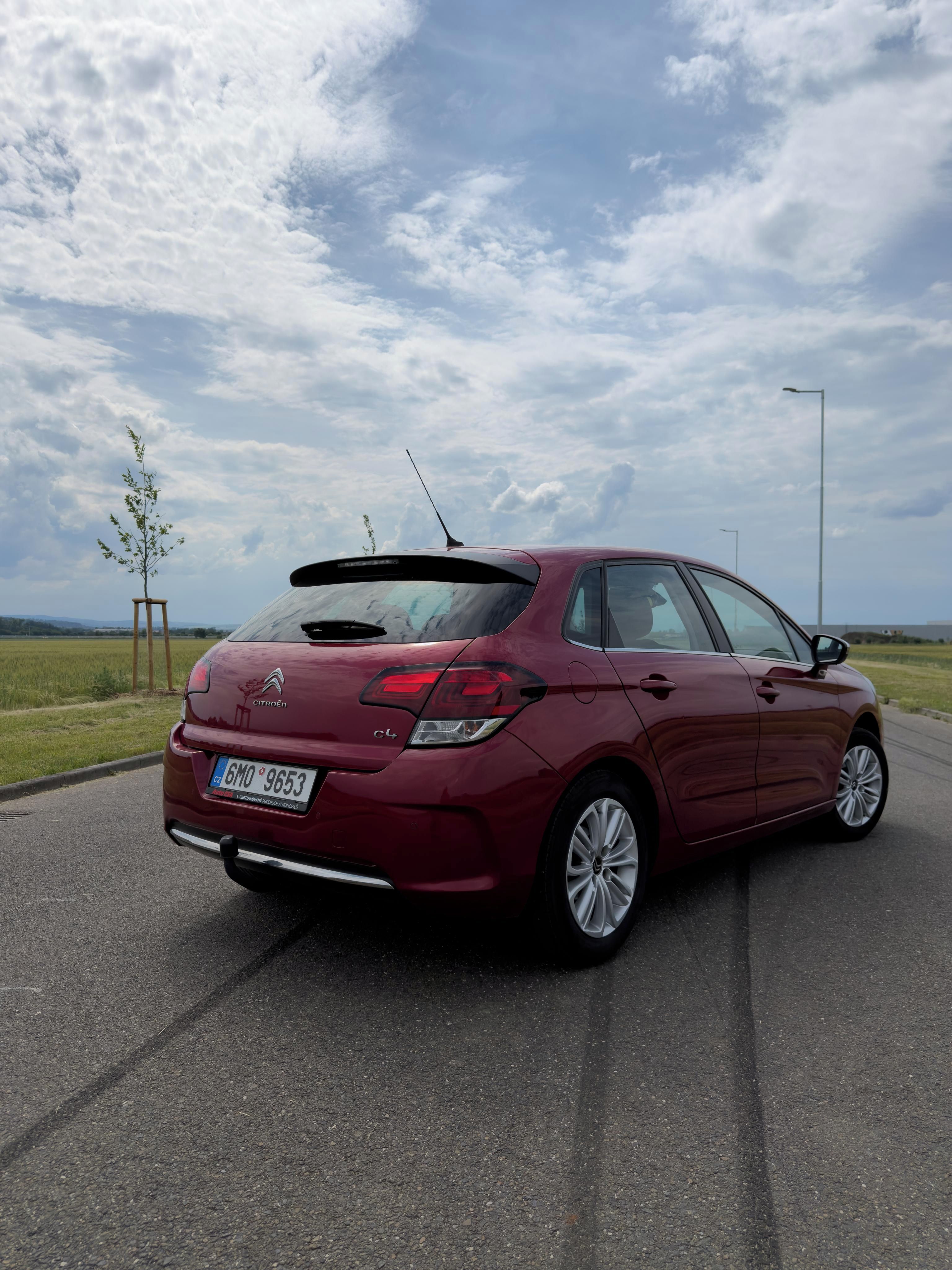Citroën C4, Citroën C4 II 1.2PT 2016 - fotka 3