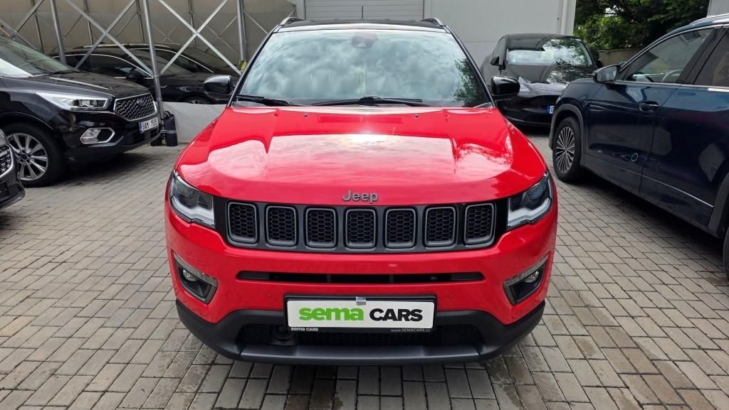 Jeep Compass, 1.3i Turbo 110 kW Limited S AT - fotka 3