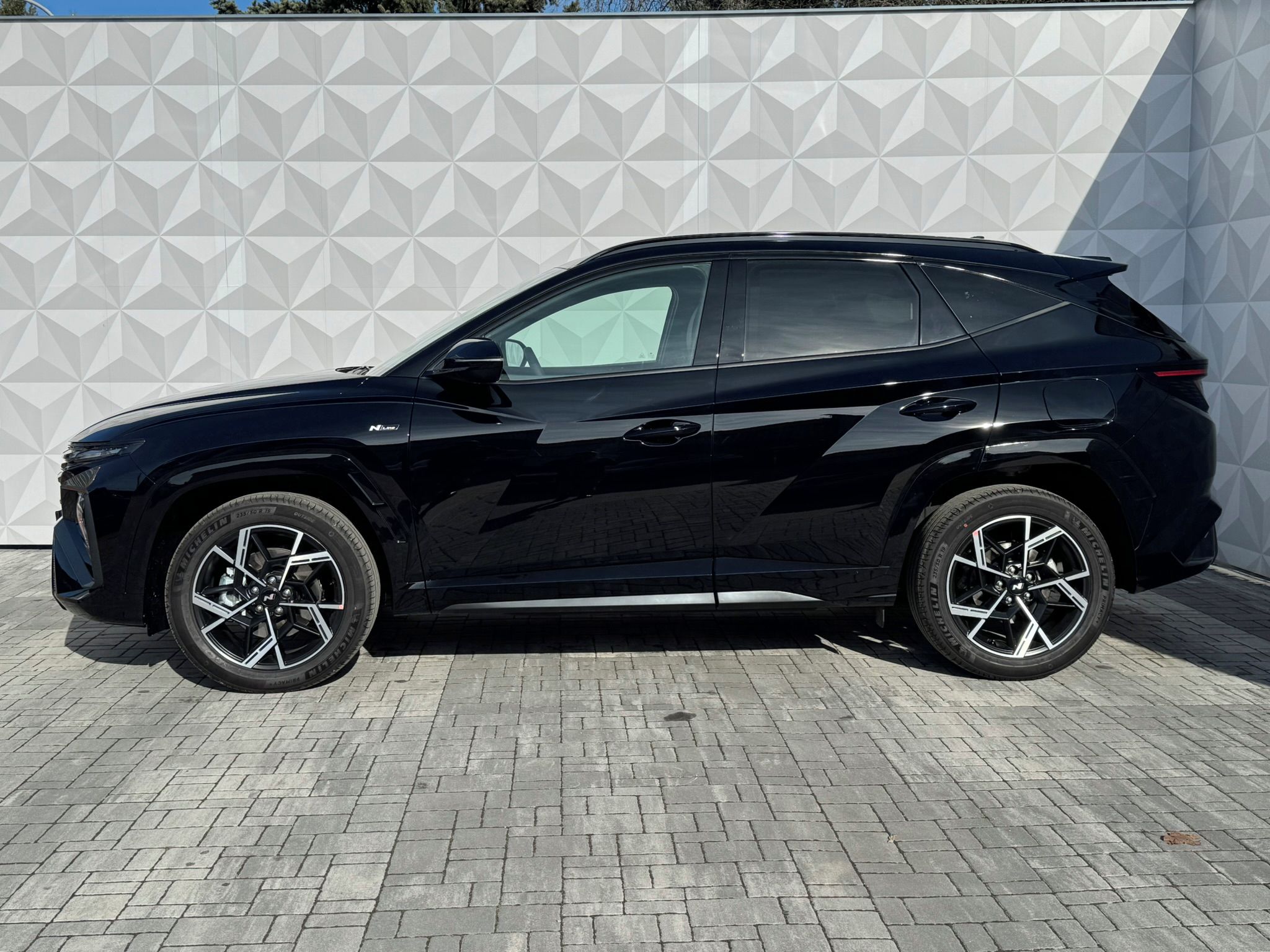 Hyundai Tucson, 1.6 T-GDi DCT 4WD N Line - fotka 3