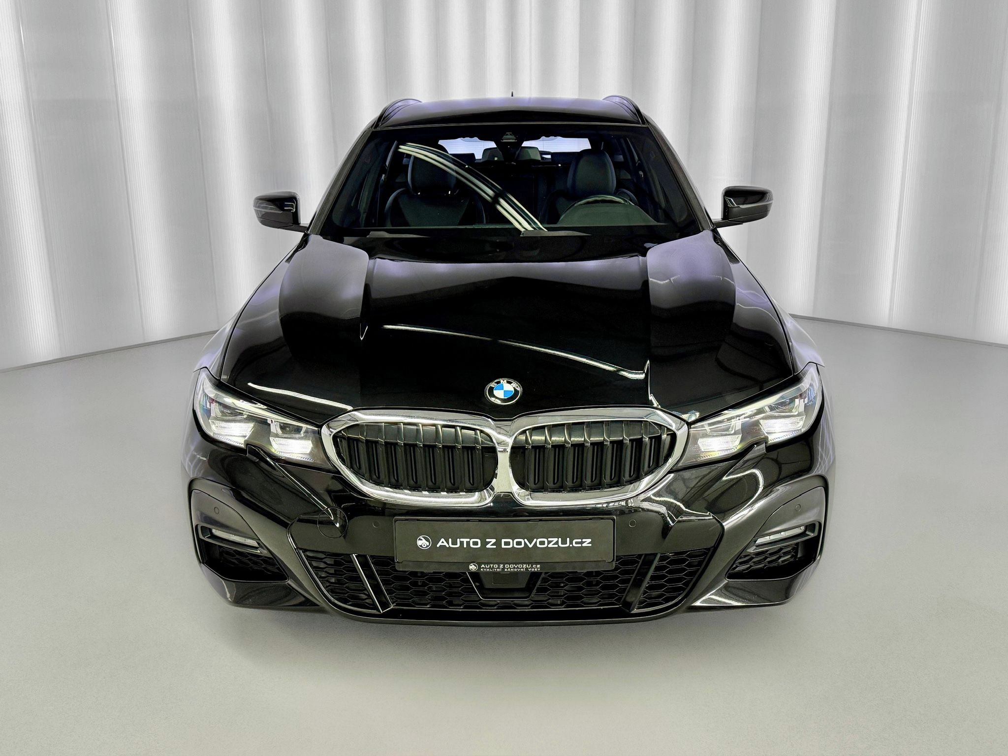 BMW Řada 3, 320d xDrive M-PAKET, ALCANTARA - fotka 3