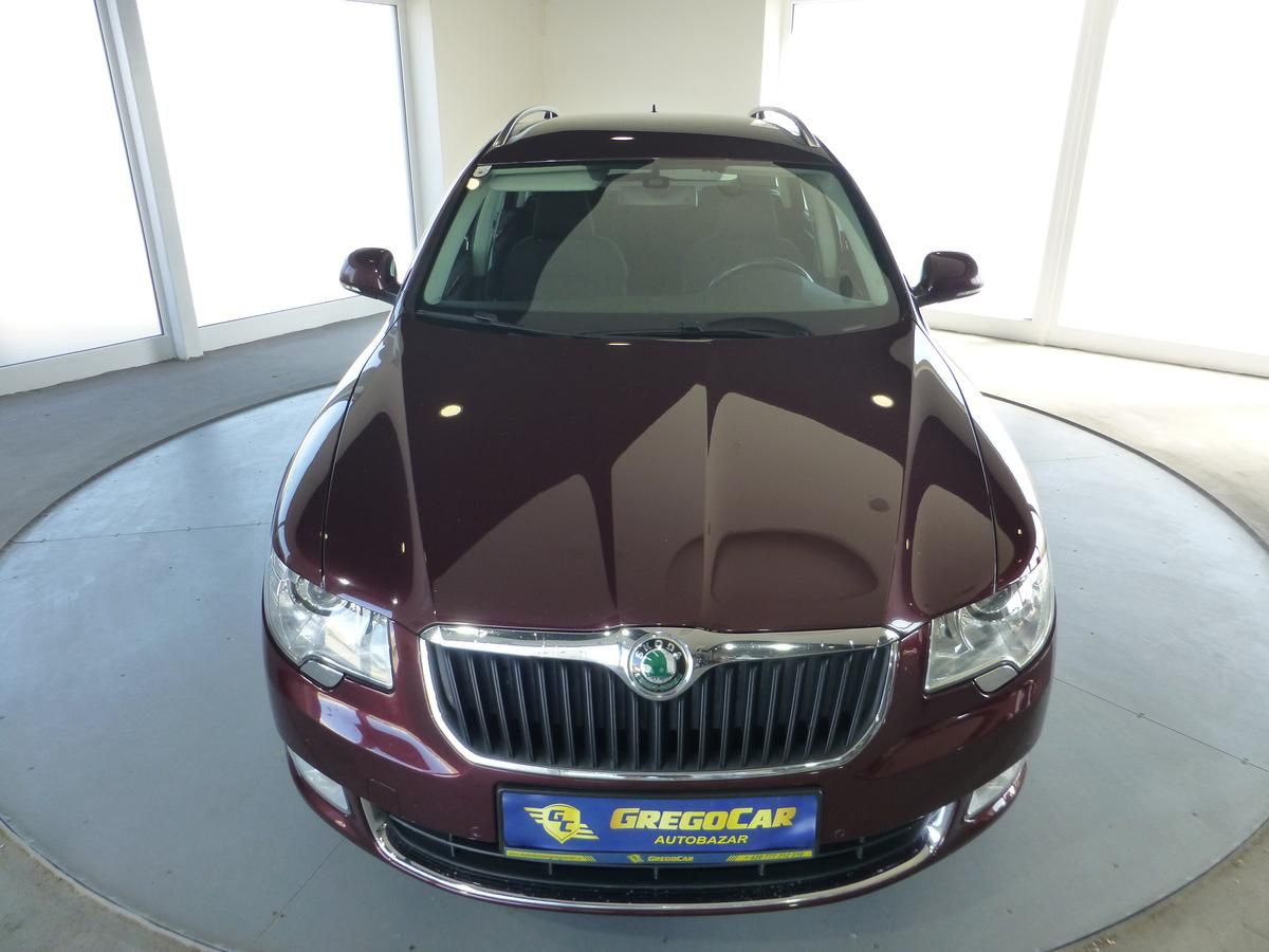 Škoda Superb, 2,0TDI*VYHŘ.S**XENONY**WEBASTO - fotka 3