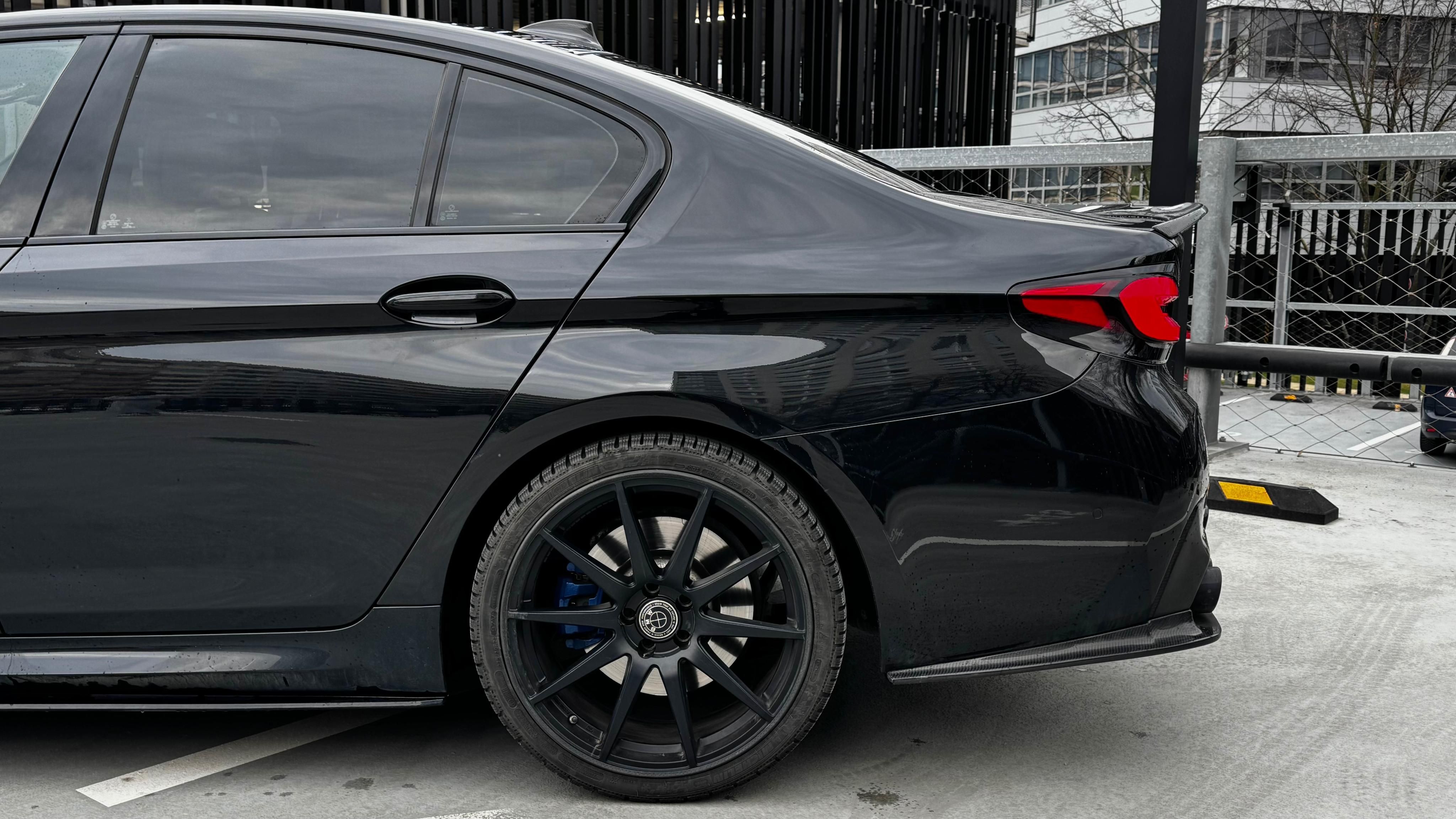 BMW Řada 5, BMW 540i STAGE 2 1:1 M5 LCI - fotka 5