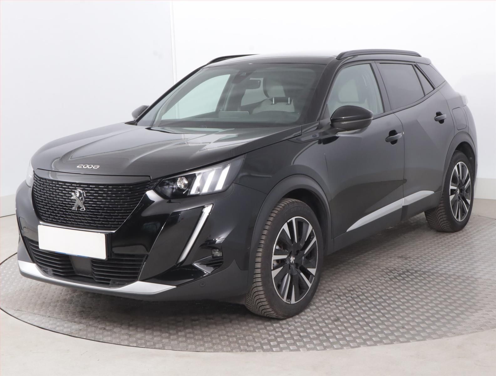 Peugeot 2008, 50 kWh, SoH 90%, GT, Automat - fotka 2