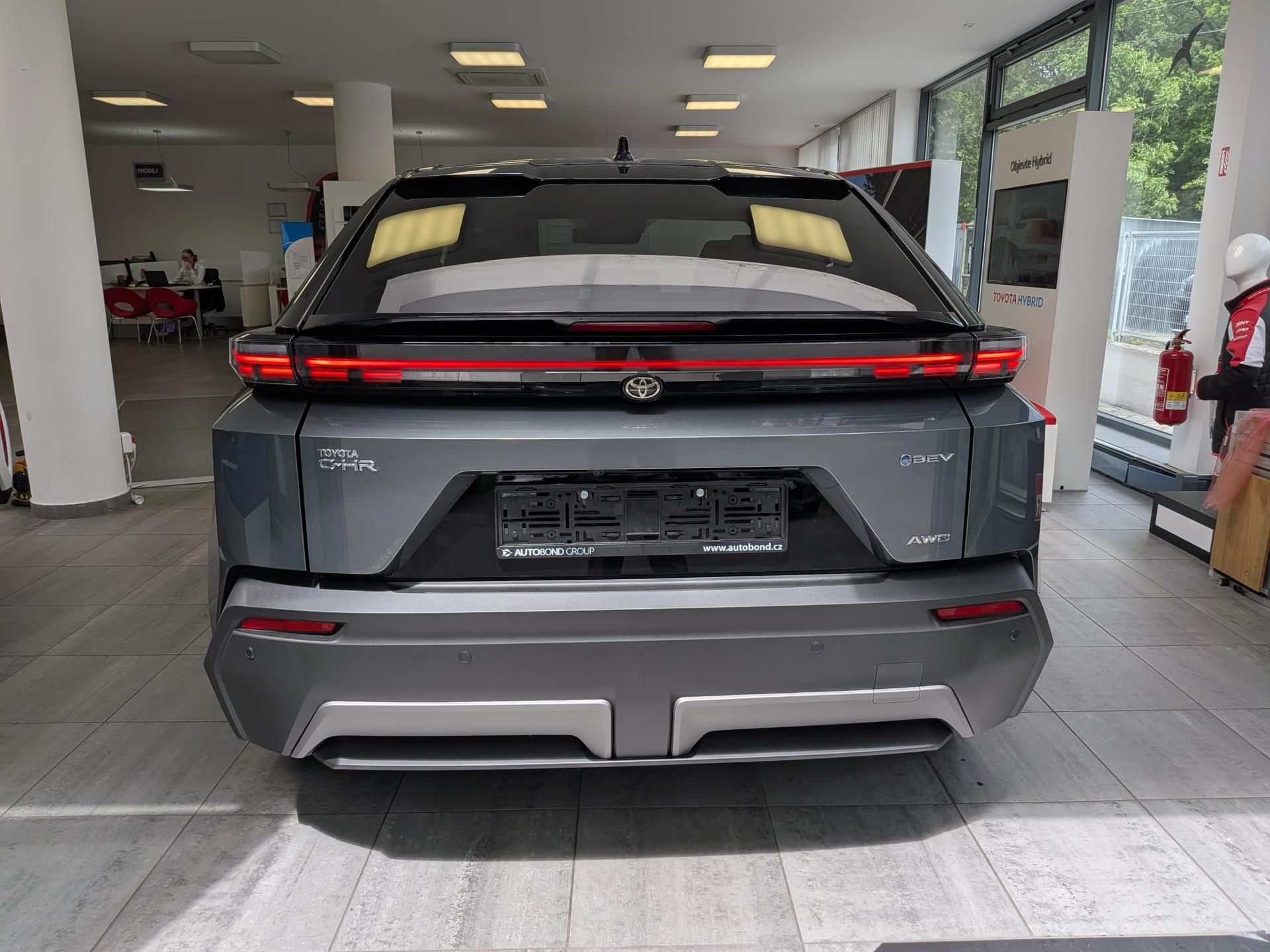 Toyota C-HR, EXECUTIVE VIP Elektro 77 kWh 3 - fotka 6