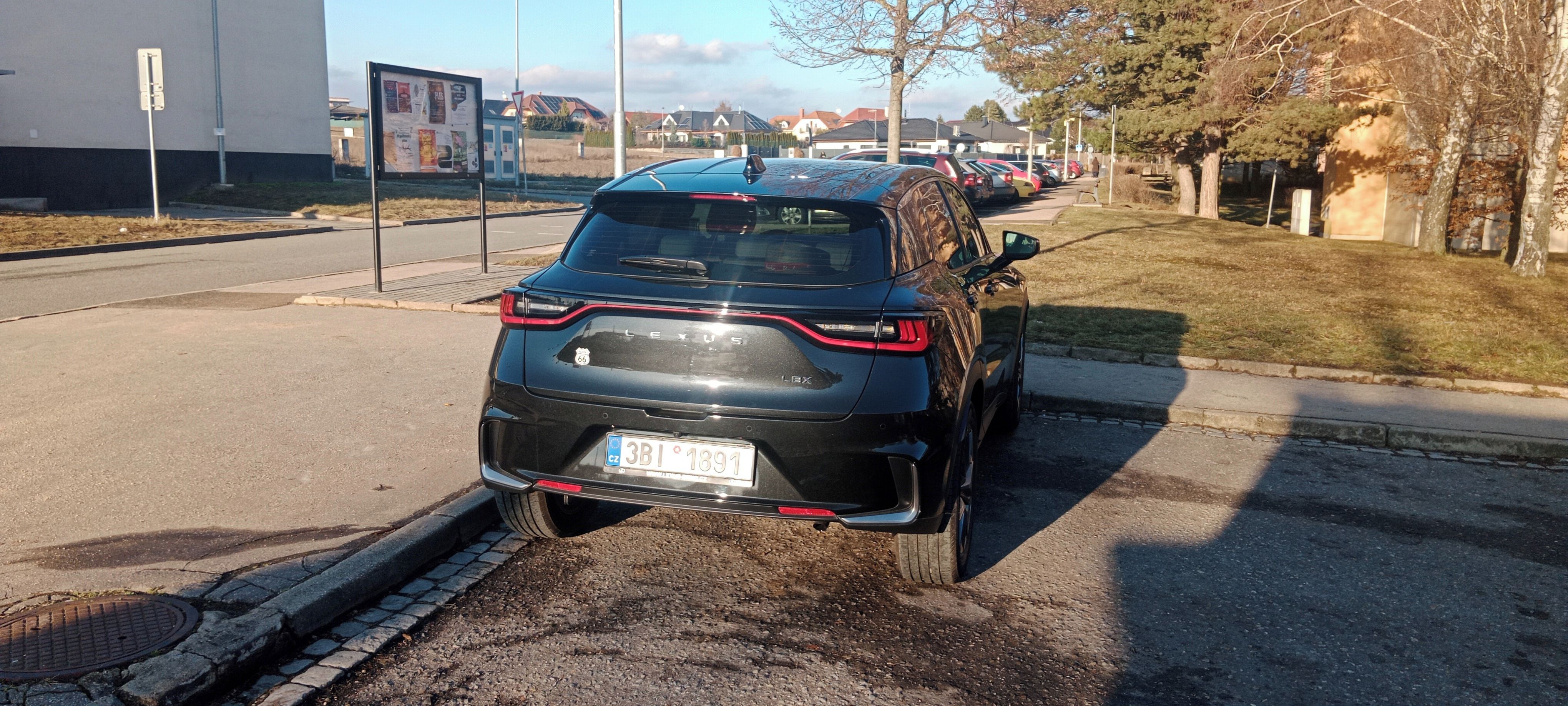 Lexus LBX, Lexus LBX.1.5 hybrid,Elegant T - fotka 4