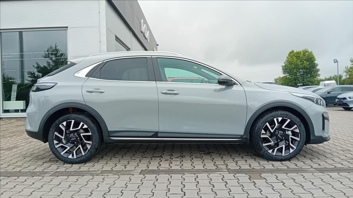 Kia XCee´d, 1,6 T-GDi GPF 7DCT STEEL EDIT. - fotka 4