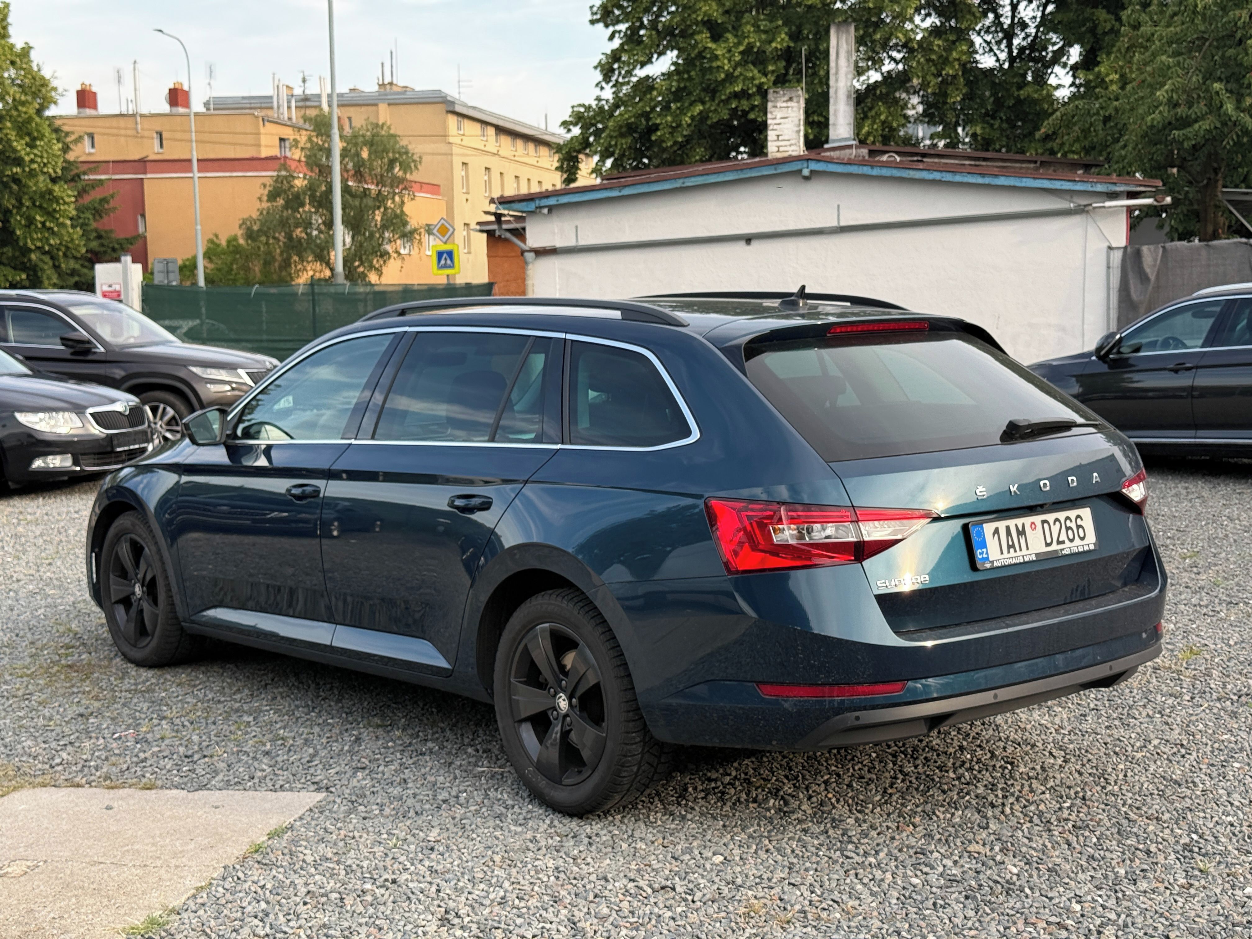 Škoda Superb - fotka 5