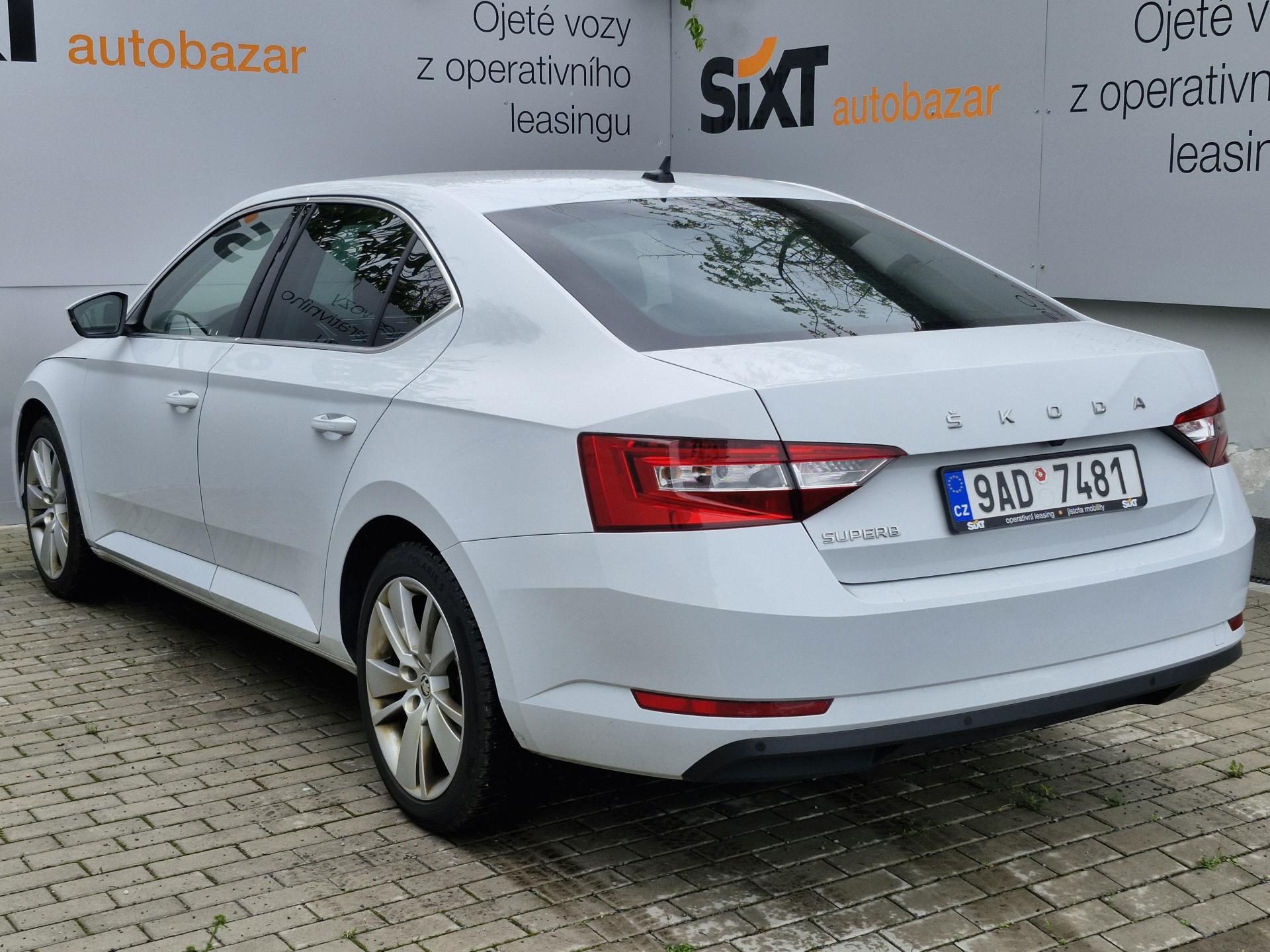 Škoda Superb, IIIF Style 2,0 TDI (110 kW - fotka 5
