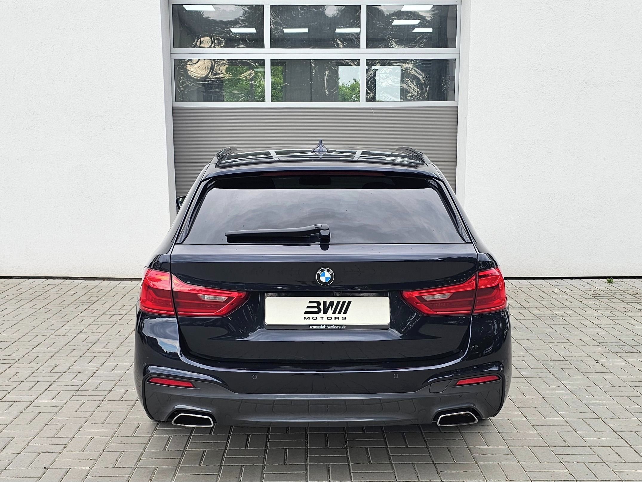 BMW Řada 5, 530d xDrive - fotka 6