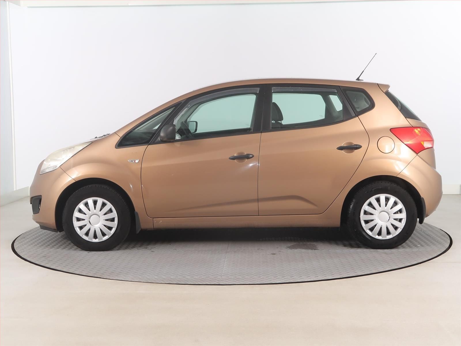 Kia Venga, 1.4 CVVT - fotka 3
