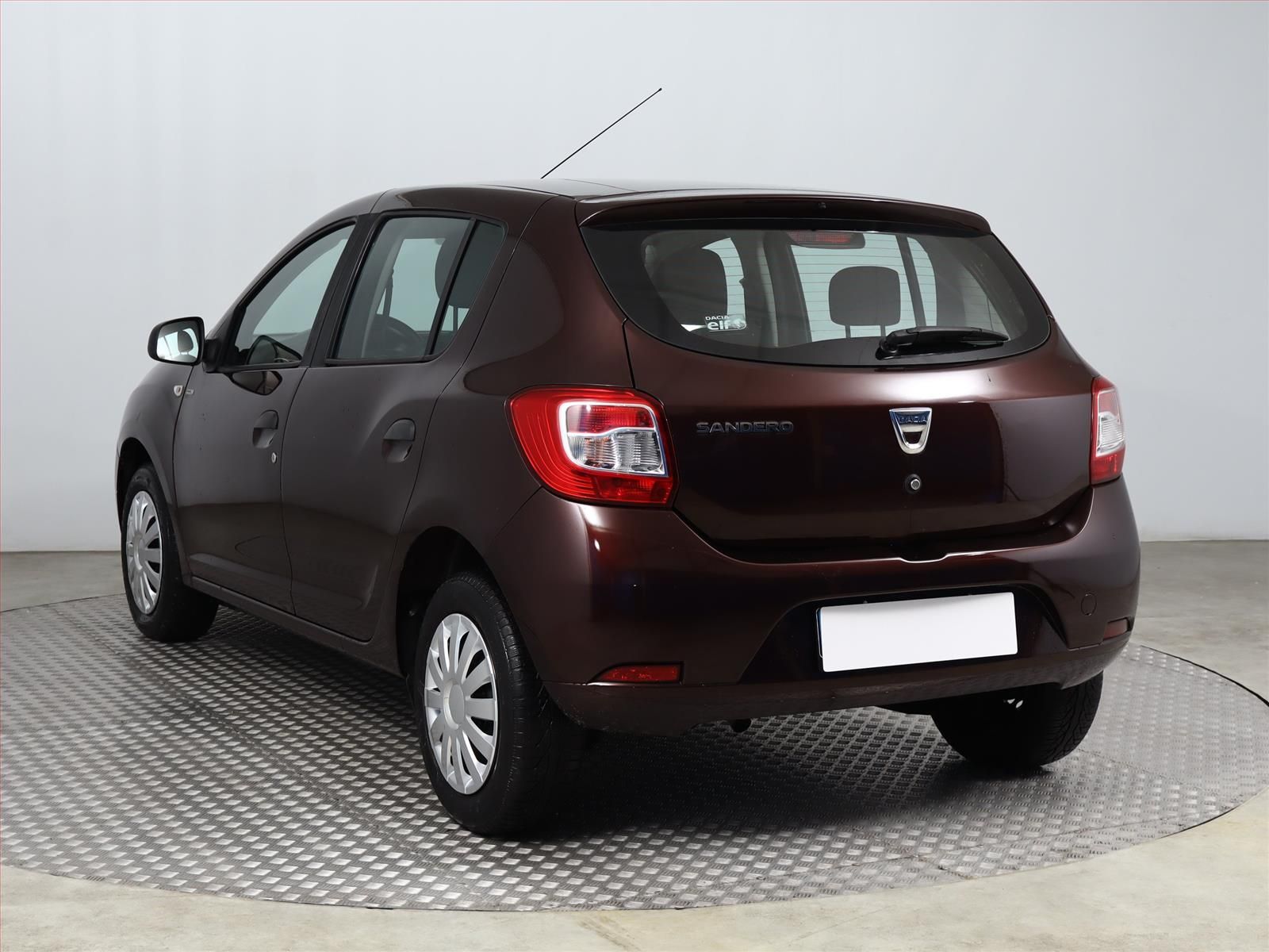 Dacia Sandero, 1.2 16V, El. okna - fotka 4