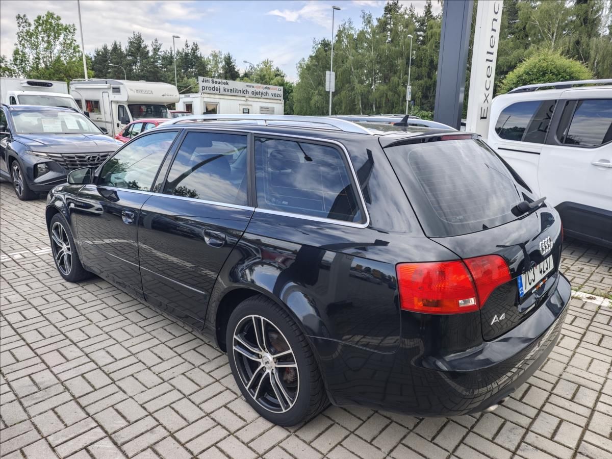 Audi A4 Avant, 2,0 TDI 103kW - fotka 4