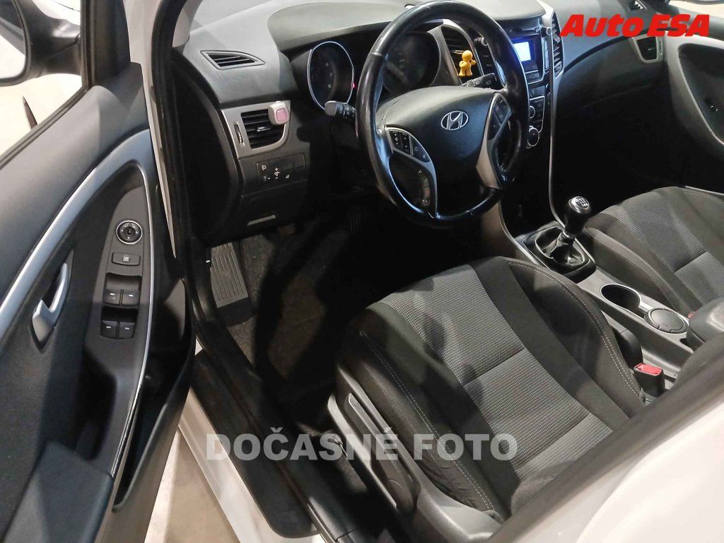 Hyundai i30, 1.4 - fotka 3
