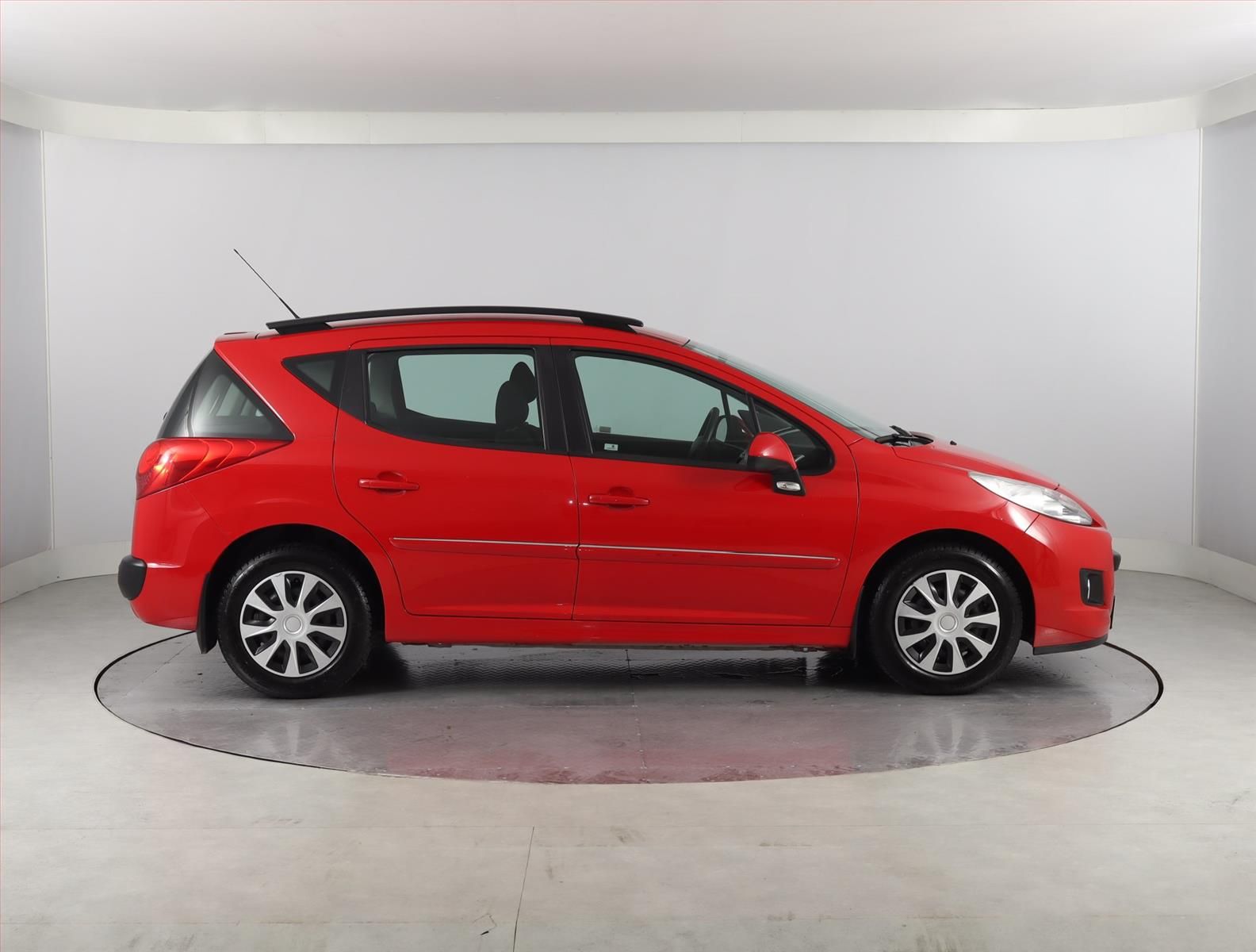 Peugeot 207, 1.4, Tažné, jezdí výborně - fotka 6