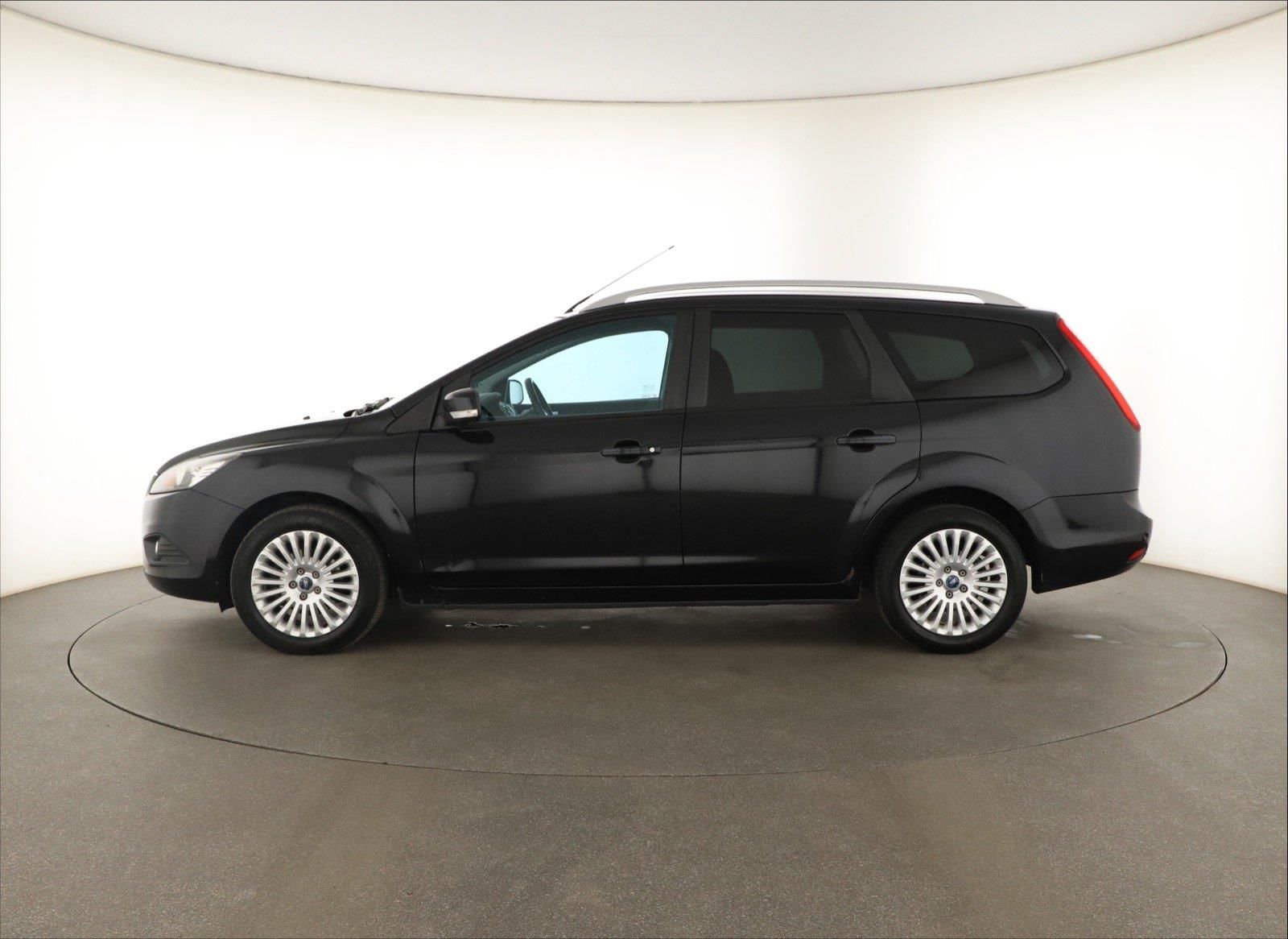Ford Focus, 1.8 16V, Ghia, LPG, po STK - fotka 3