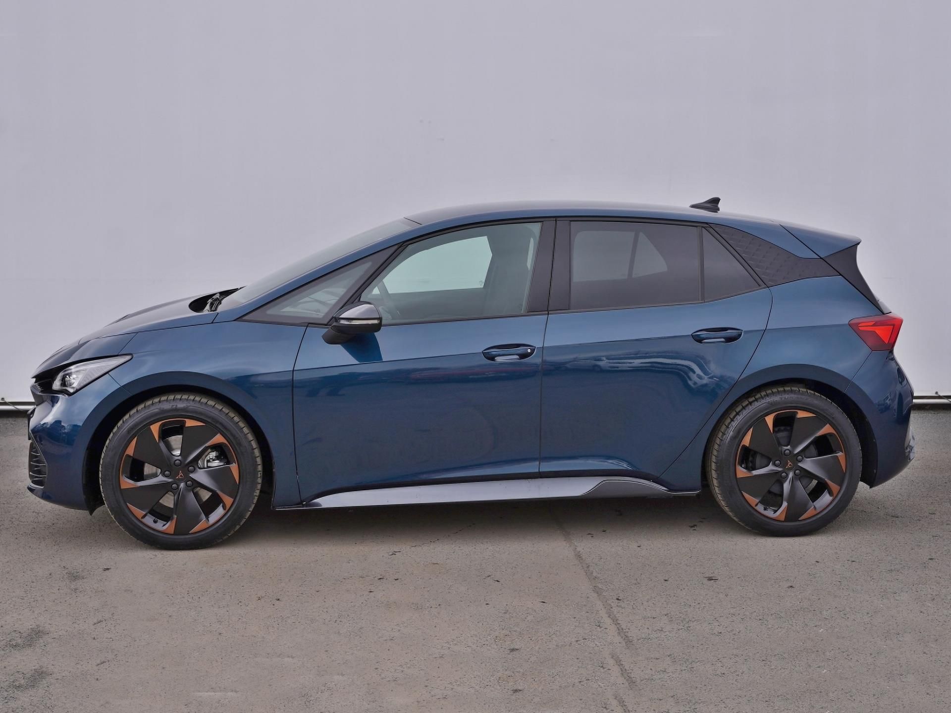 Cupra Born, 0.0 elektro / 150 kW - fotka 3