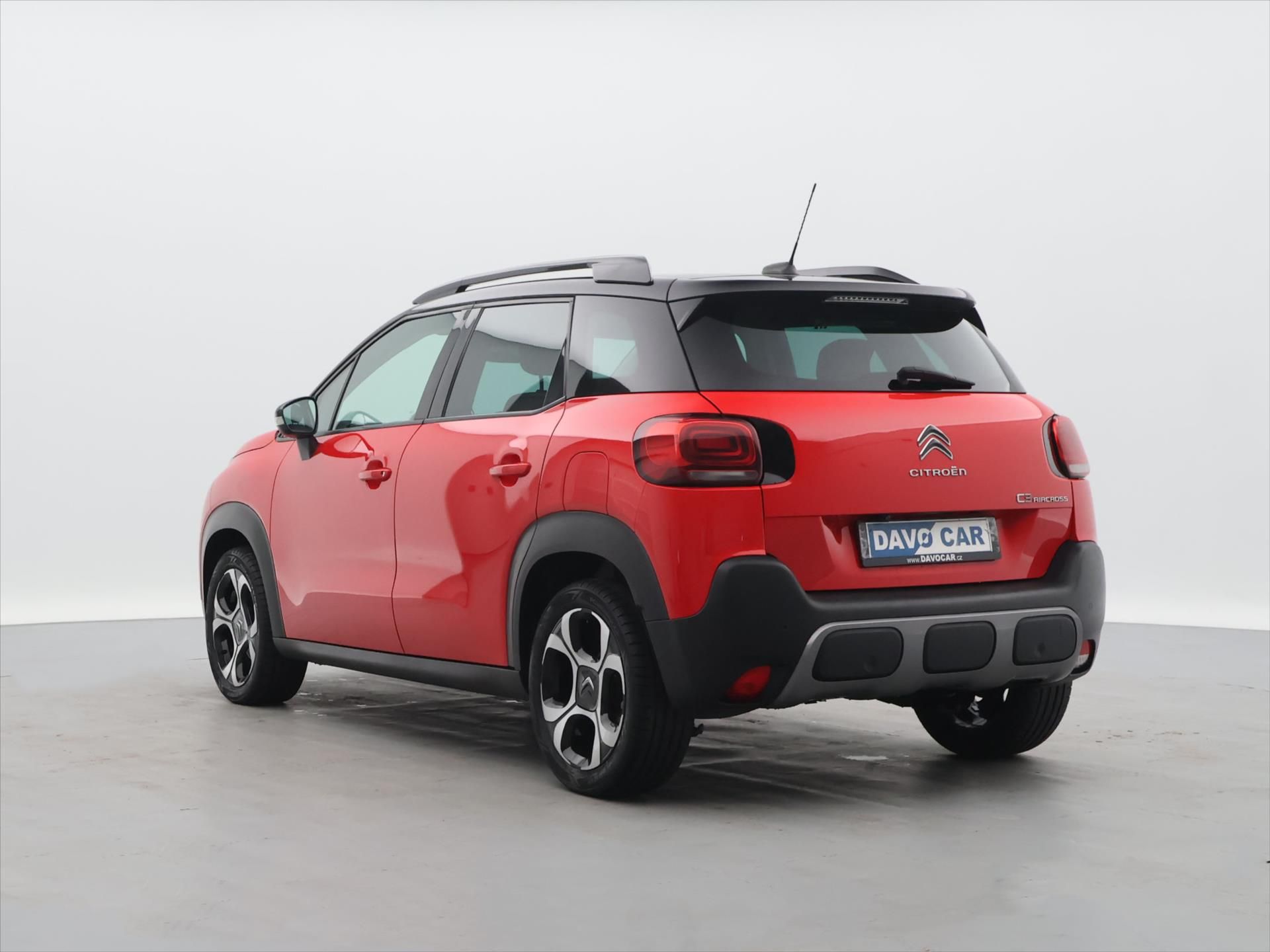 Citroën C3 Aircross, 1,2 PureTech 81kW Shine CZ - fotka 5
