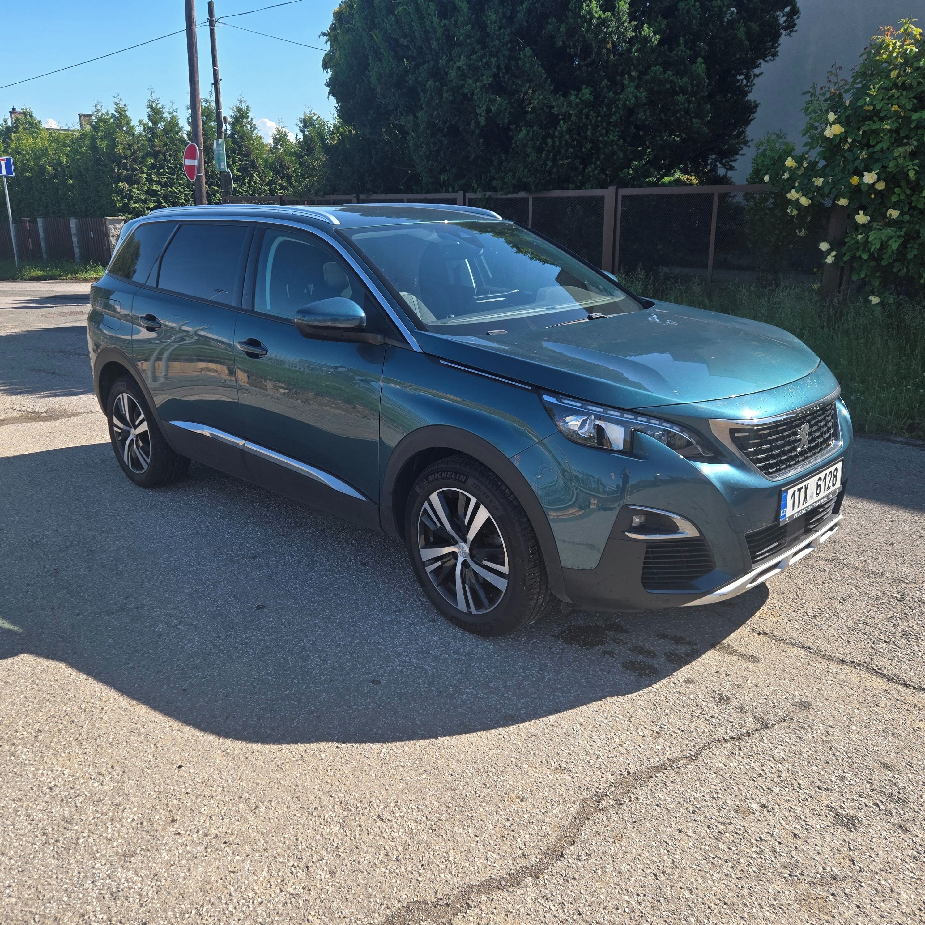 Peugeot 5008, ALLURE, 1.2 PureTech 130 S&S - fotka 3