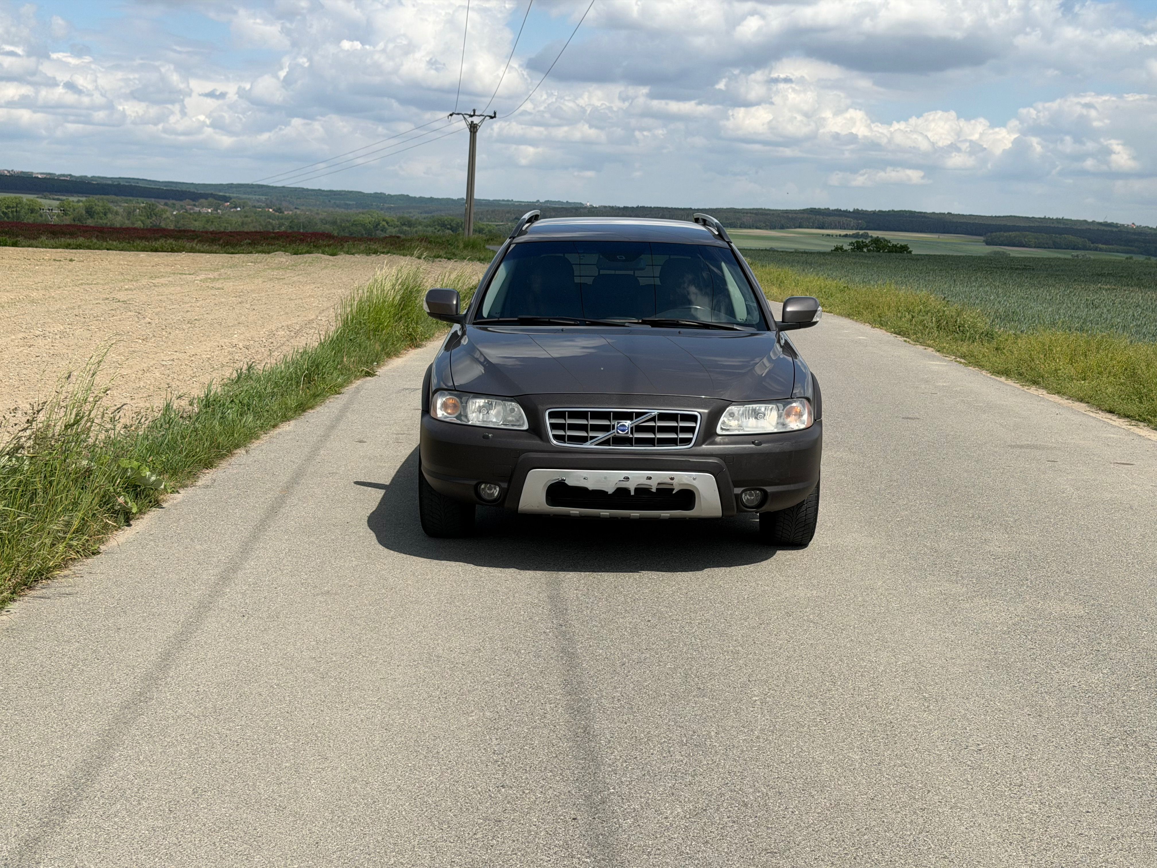 Volvo XC70, 2.4 D5 AWD Cross Country - fotka 3