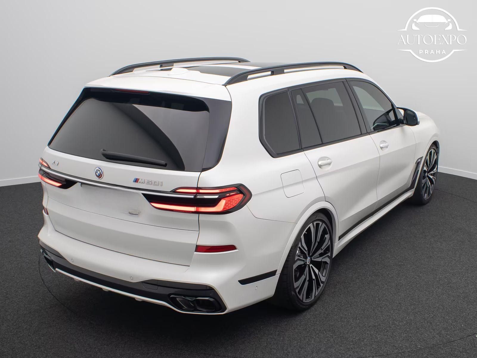 BMW X7, M60i xDrive 360°SkyLounge*DPH* - fotka 6
