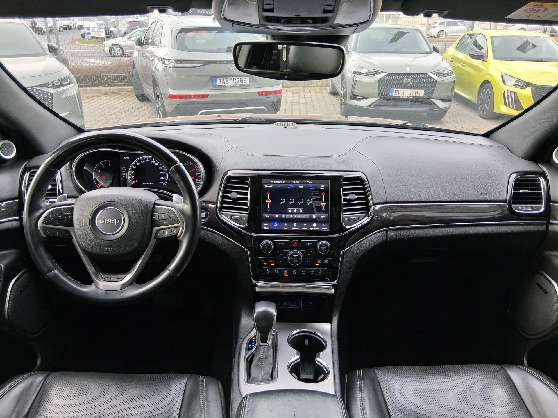 Jeep Grand Cherokee, OVERLAND V6 3.0 CRD 4x4 184kW - fotka 2