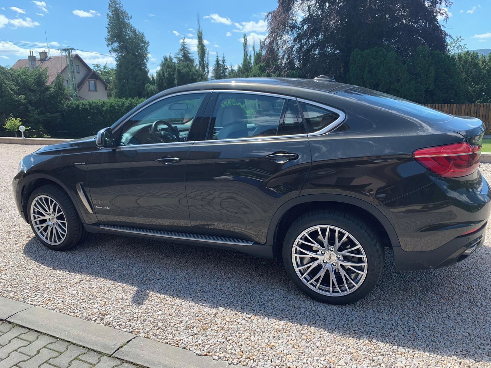 BMW X6 - fotka 3