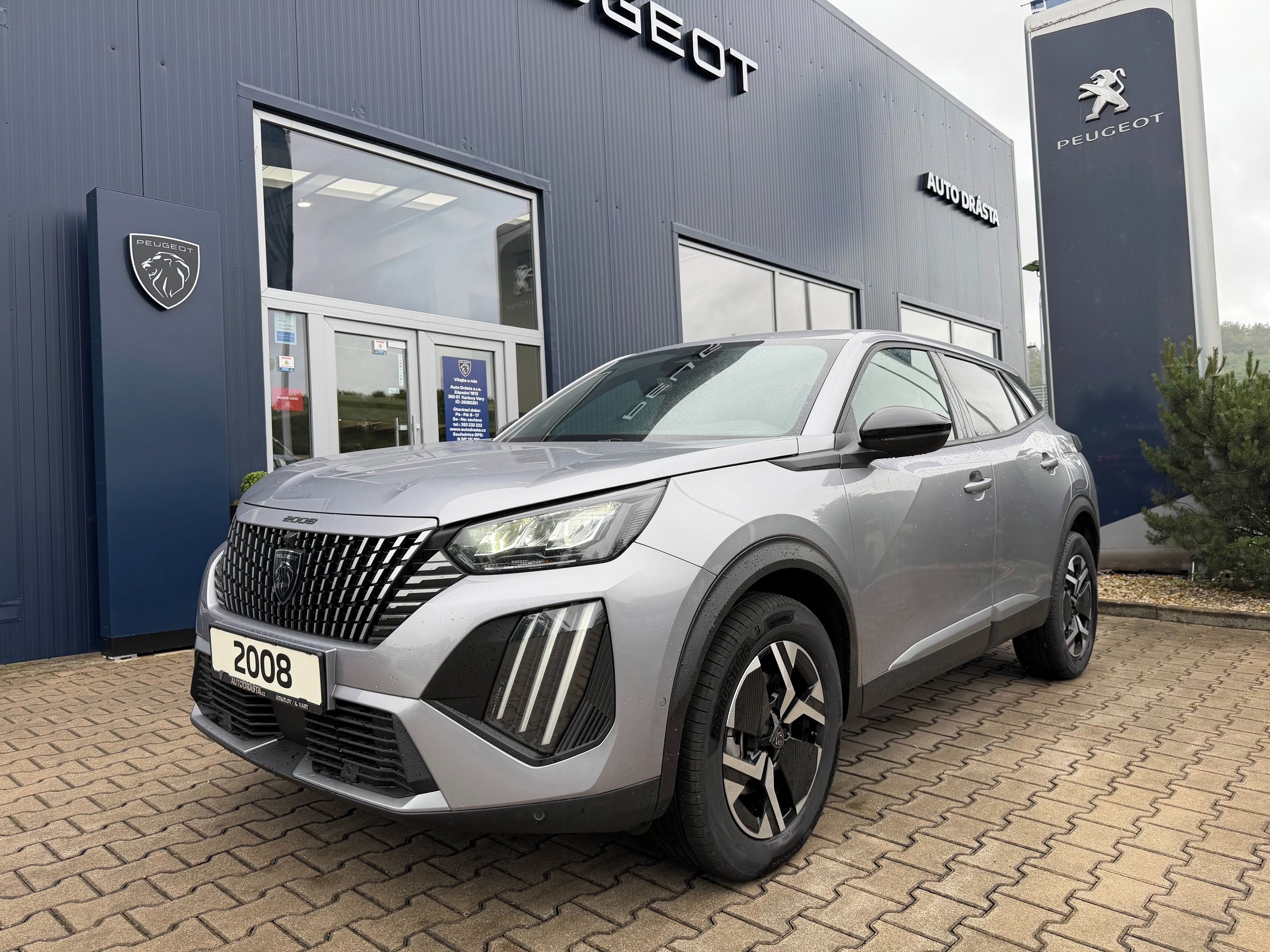 Peugeot 2008, ALLURE Hybrid 110 e-DCS6